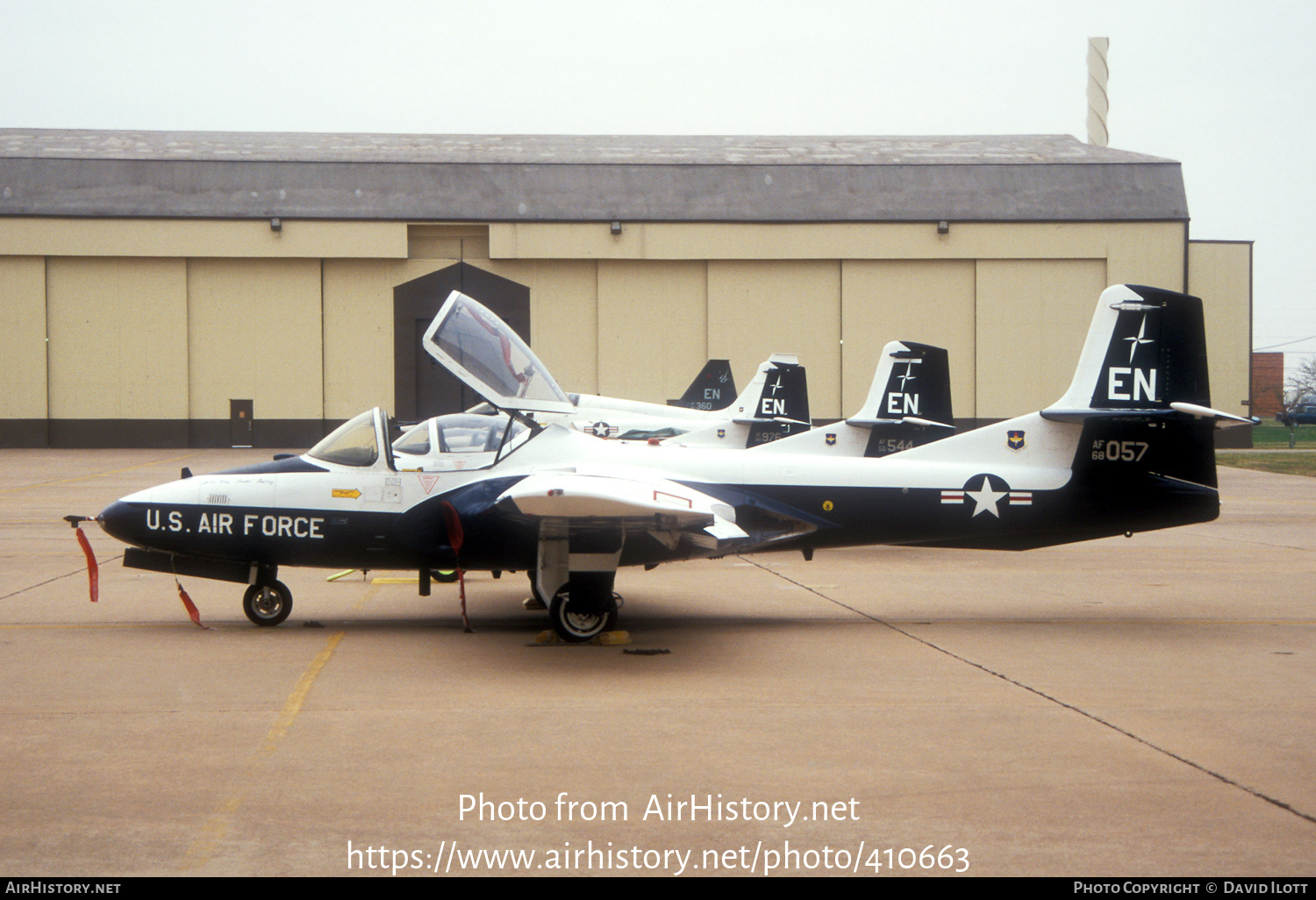 Aircraft Photo of 68-8057 / AF68-057 | Cessna T-37B Tweety Bird | USA - Air Force | AirHistory.net #410663