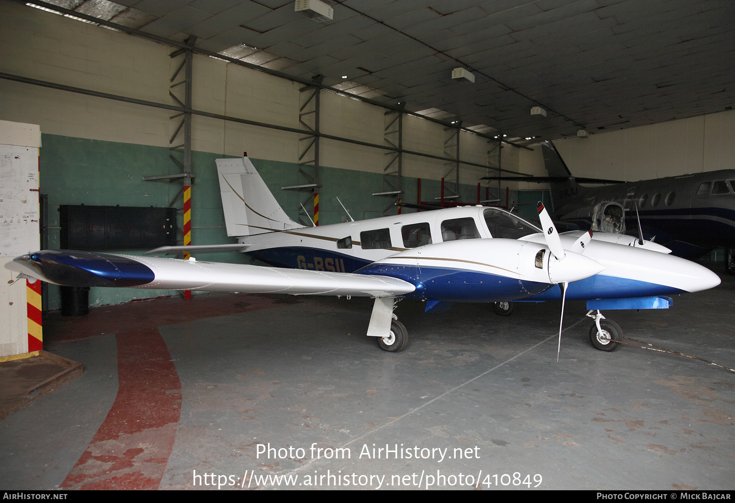 Aircraft Photo of G-BSII | Piper PA-34-200T Seneca II | AirHistory.net #410849