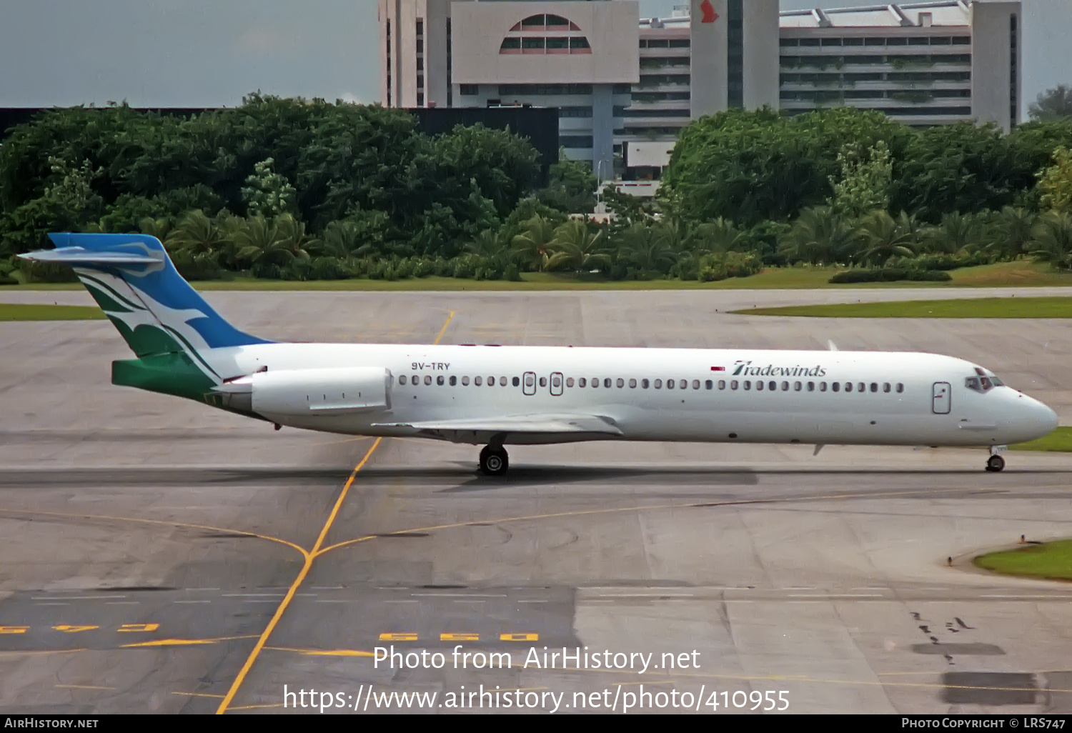 Aircraft Photo of 9V-TRY | McDonnell Douglas MD-87 (DC-9-87) | Tradewinds Airlines | AirHistory.net #410955