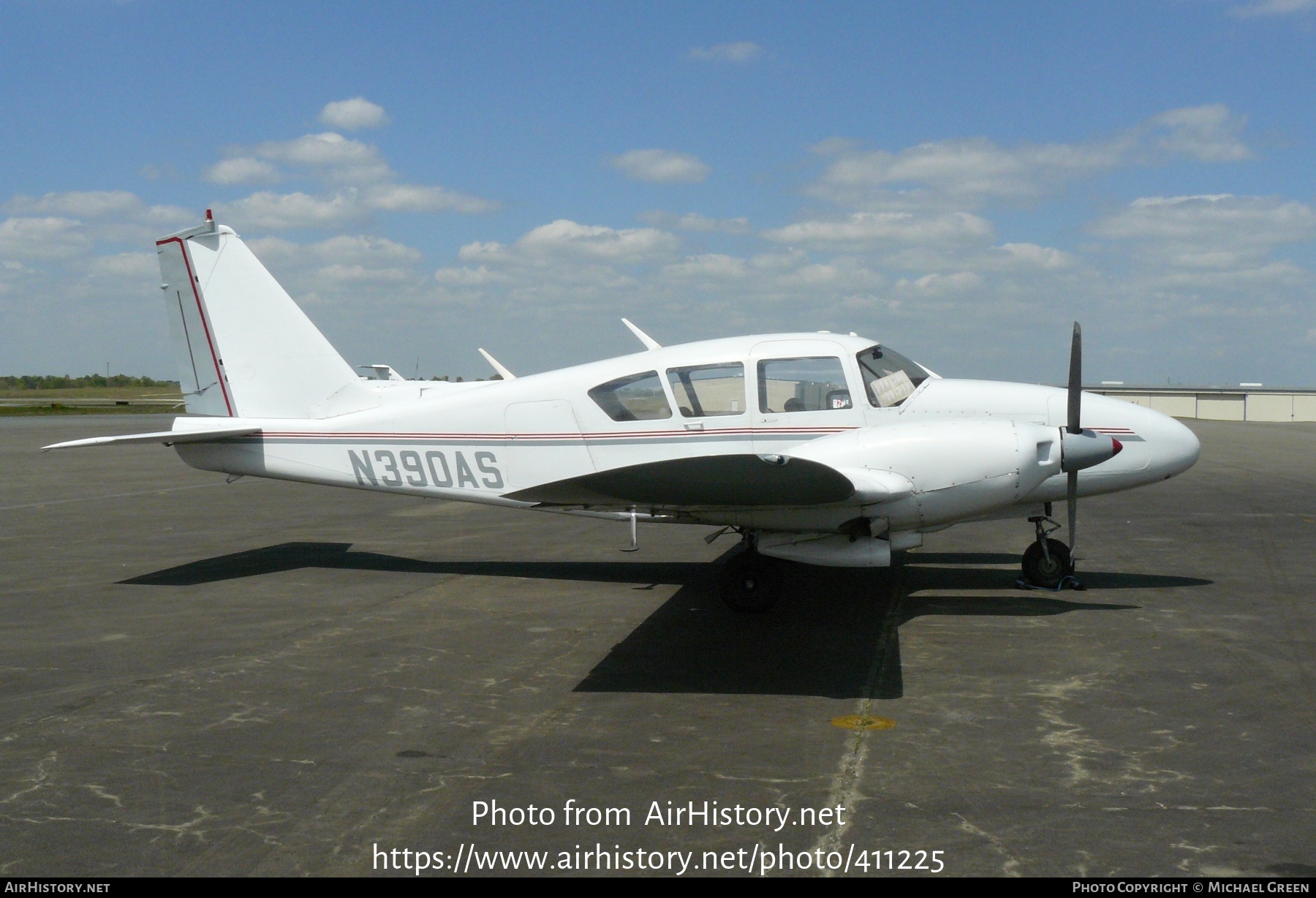 Aircraft Photo of N390AS | Piper PA-23-250 Aztec C | AirHistory.net #411225