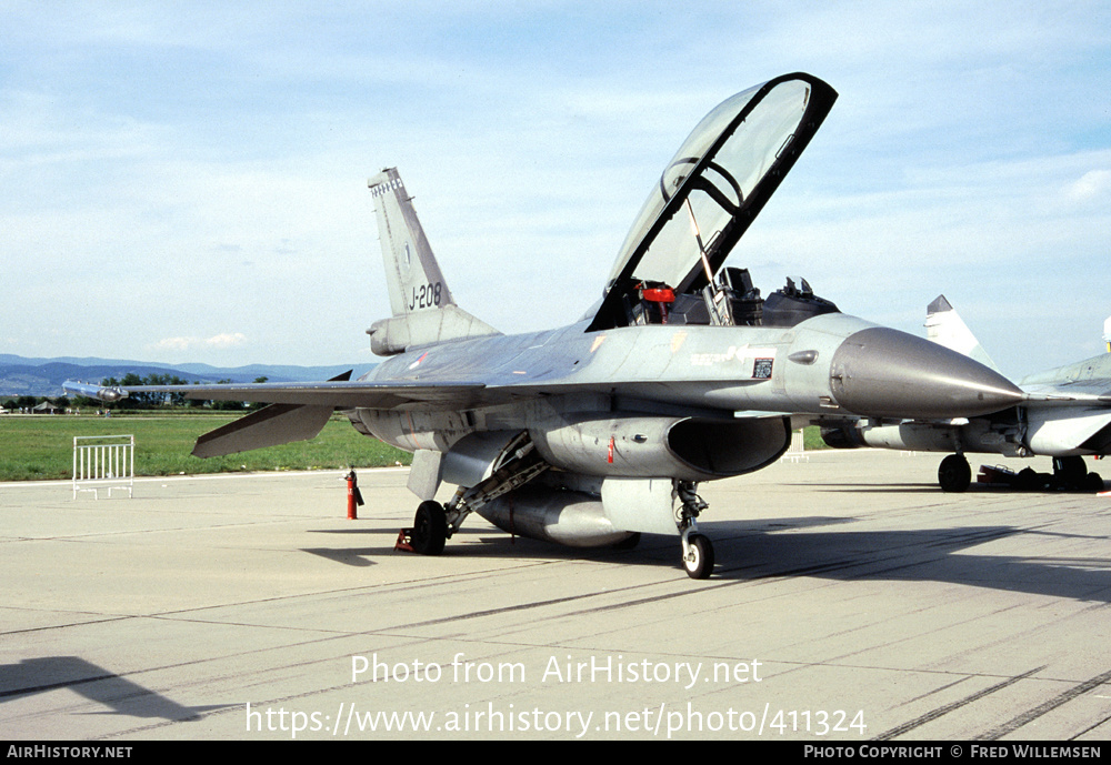 Aircraft Photo of J-208 | General Dynamics F-16B Fighting Falcon | Netherlands - Air Force | AirHistory.net #411324