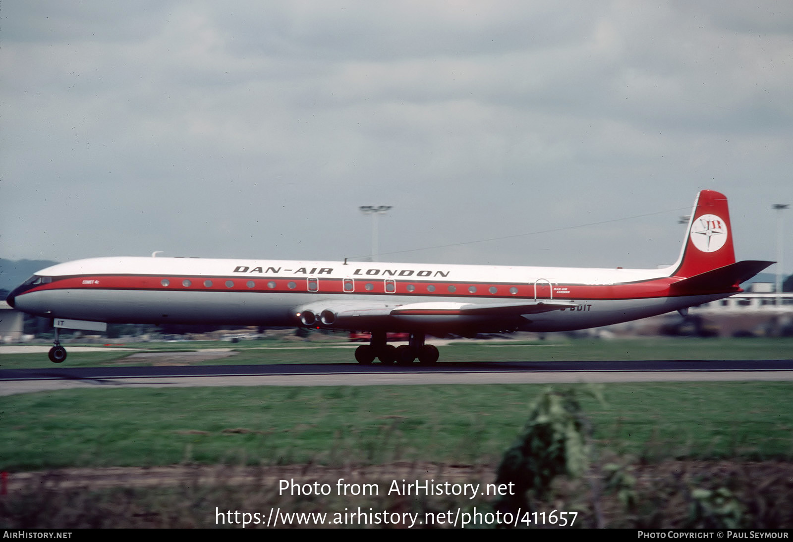 Aircraft Photo of G-BDIT | De Havilland D.H. 106 Comet 4C | Dan-Air London | AirHistory.net #411657