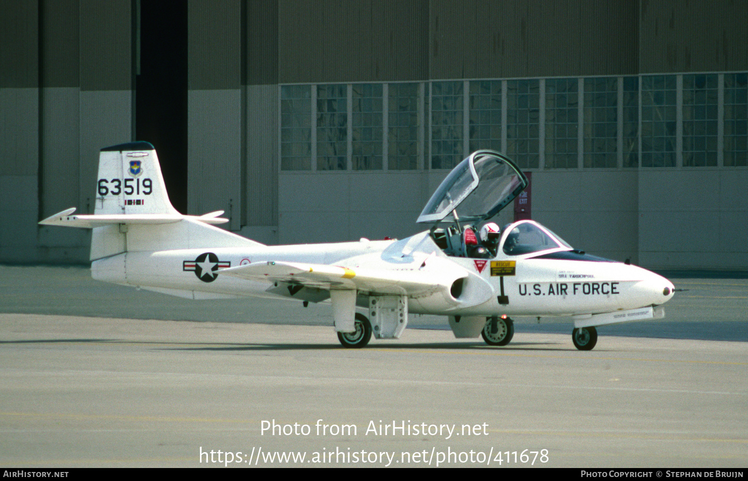 Aircraft Photo of 56-3519 / 63519 | Cessna T-37B Tweety Bird | USA - Air Force | AirHistory.net #411678