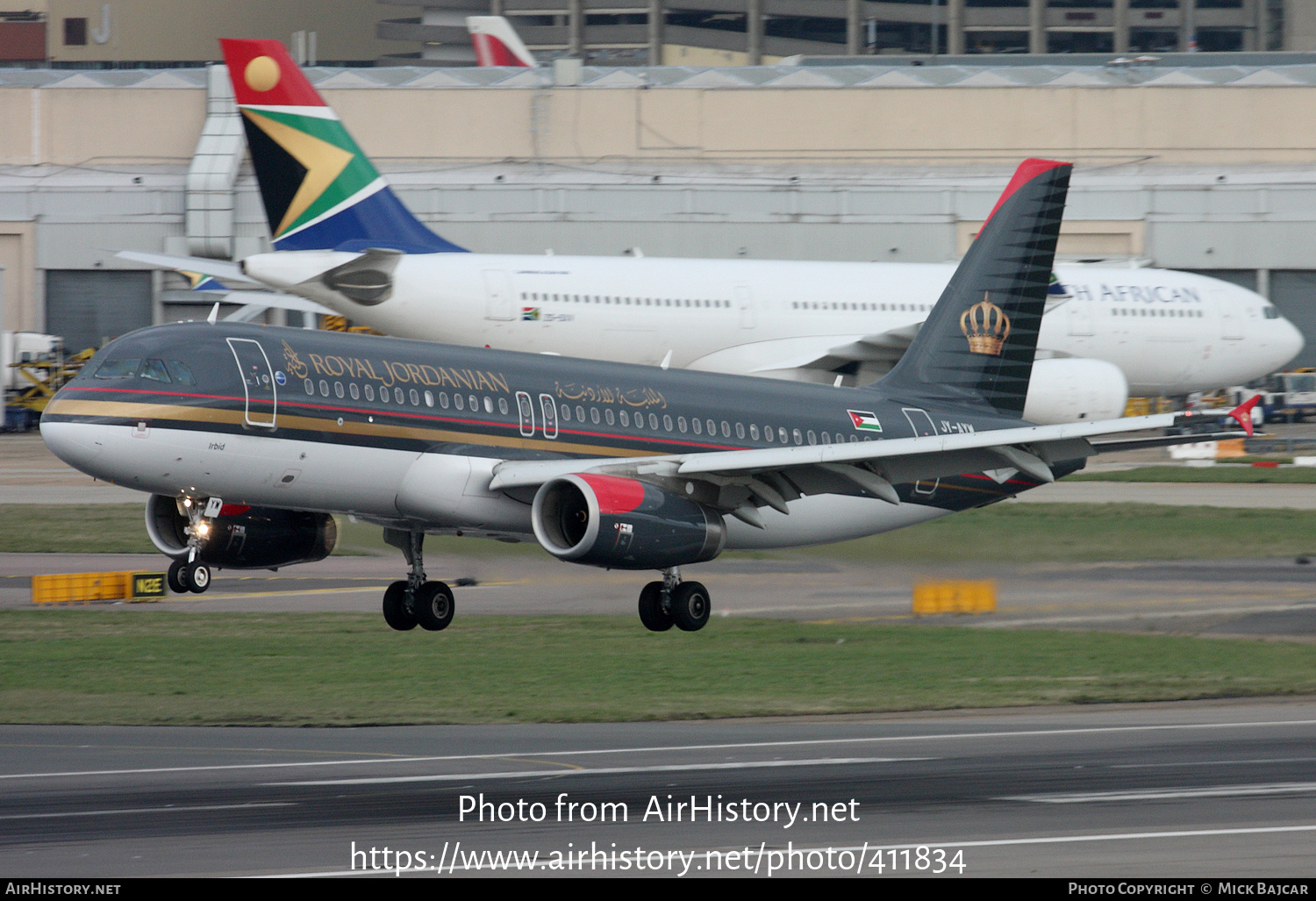 Aircraft Photo of JY-AYW | Airbus A320-232 | Royal Jordanian Airlines | AirHistory.net #411834