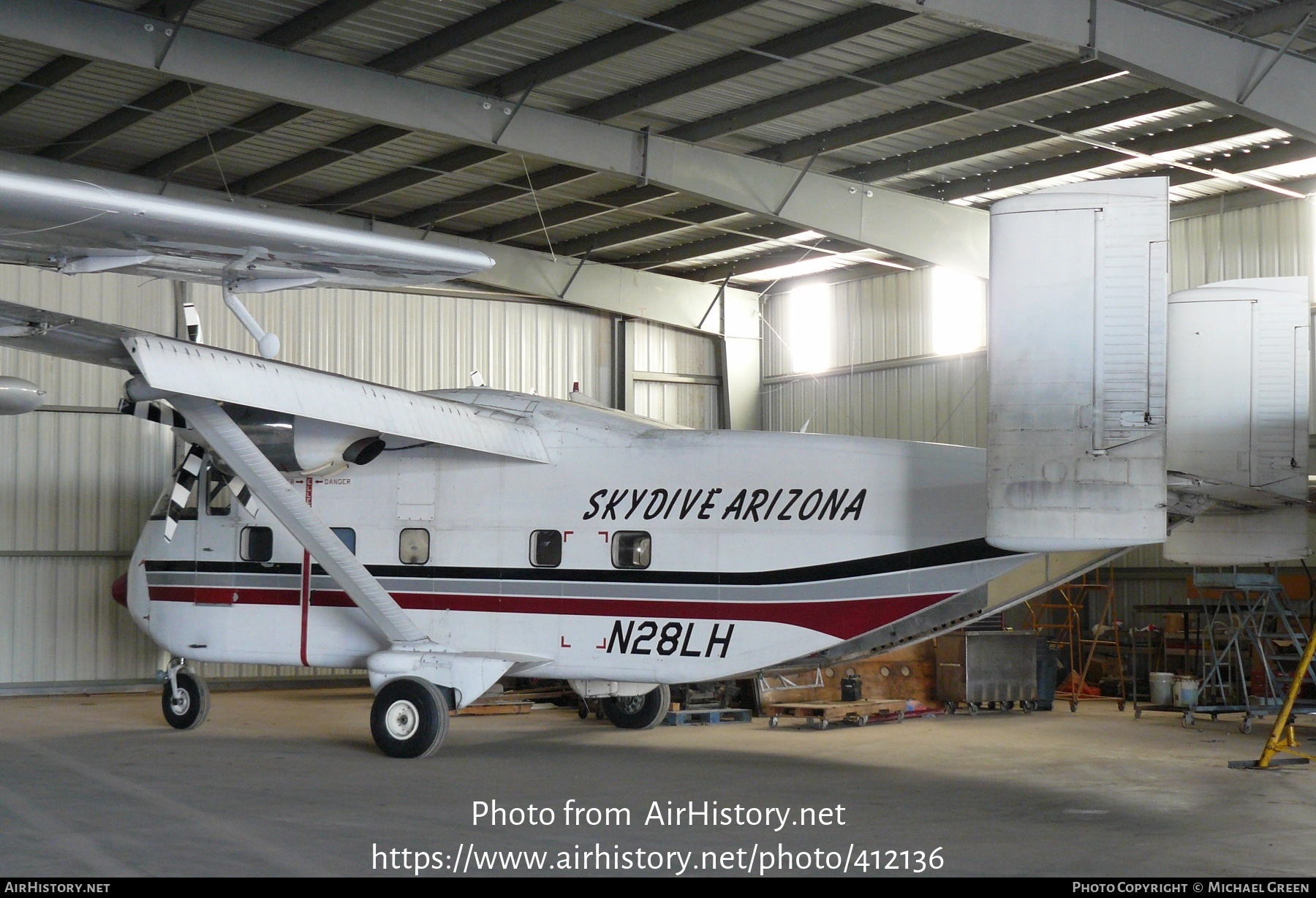 Aircraft Photo of N28LH | Short SC.7 Skyvan 3-200 | Skydive Arizona | AirHistory.net #412136