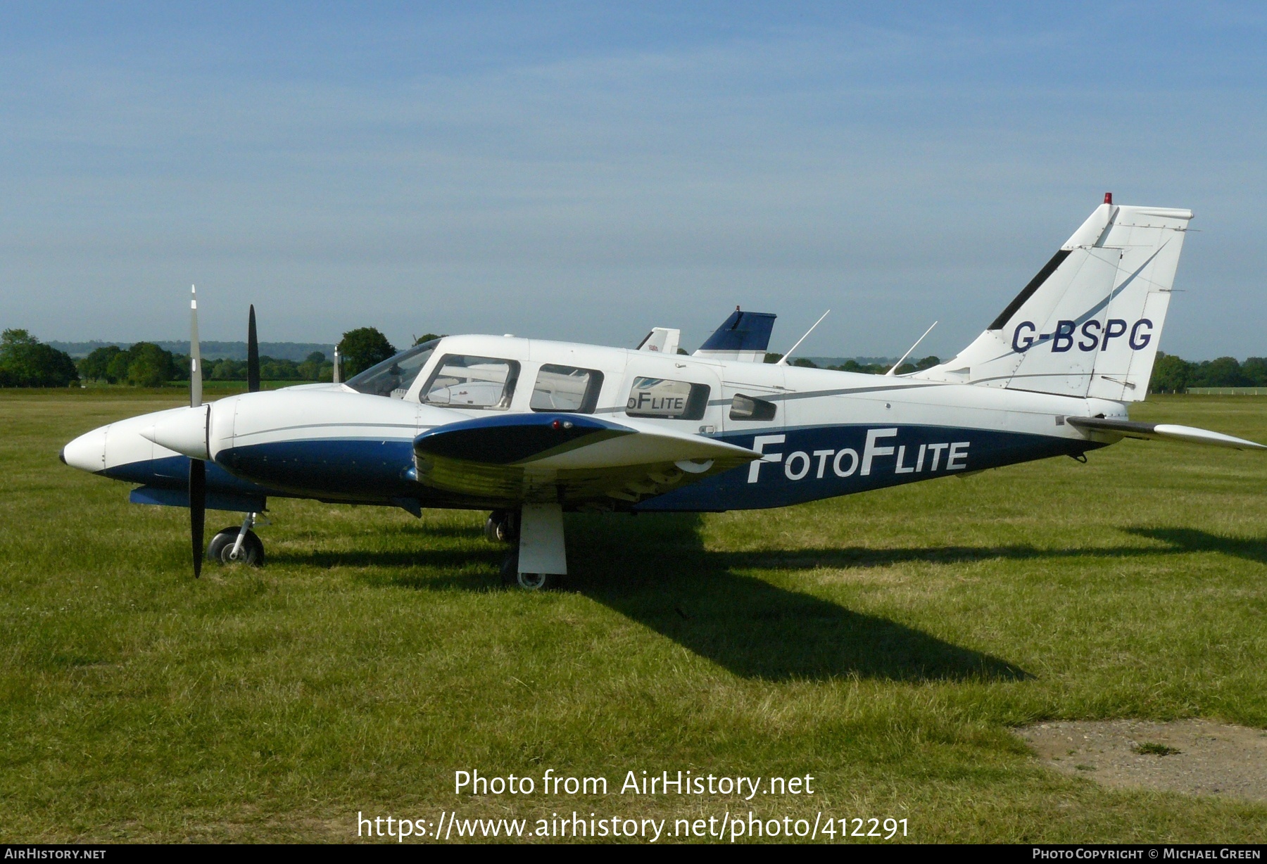 Aircraft Photo of G-BSPG | Piper PA-34-200T Seneca II | AirHistory.net #412291