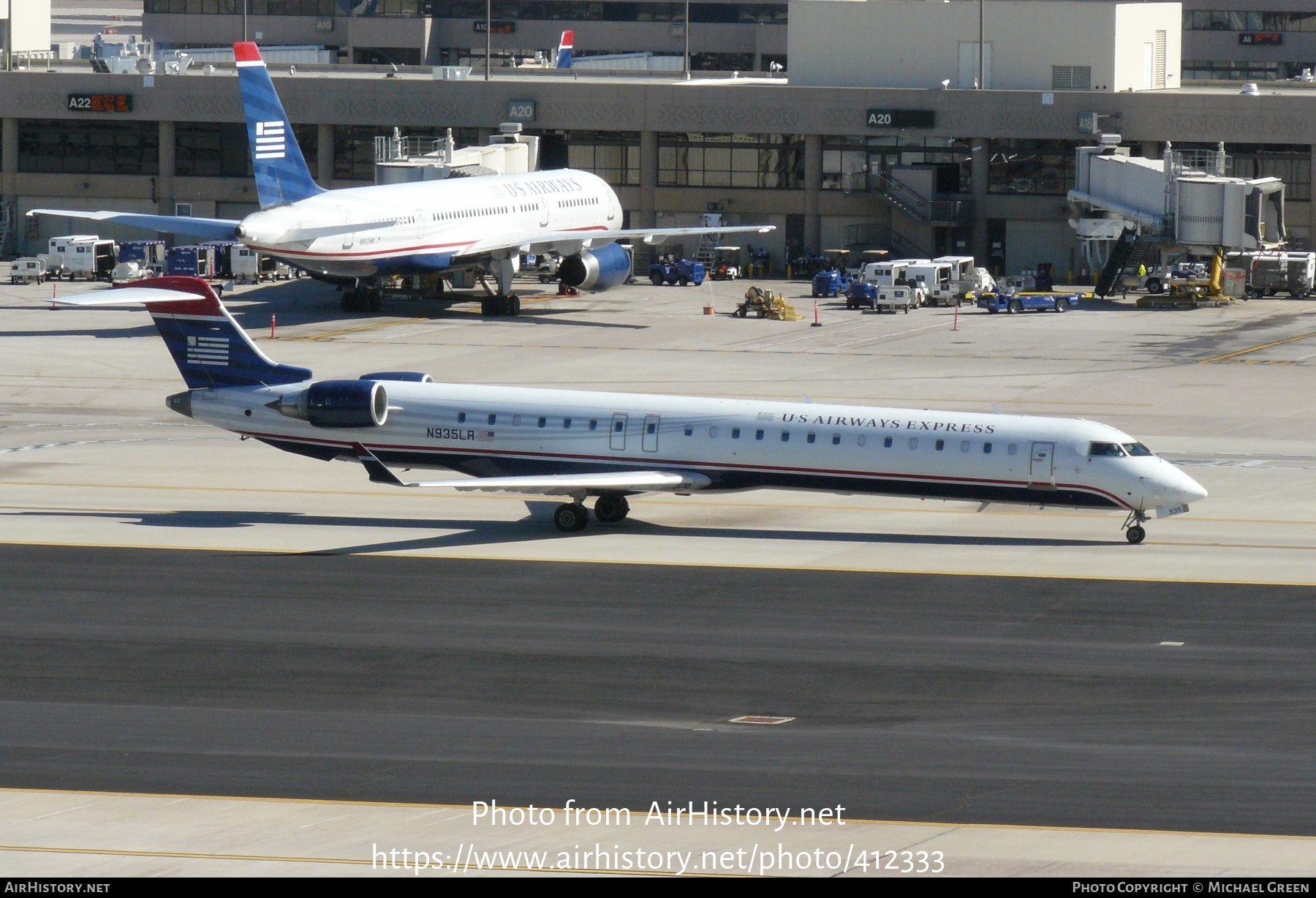 Aircraft Photo of N935LR | Bombardier CRJ-900ER (CL-600-2D24) | US Airways Express | AirHistory.net #412333