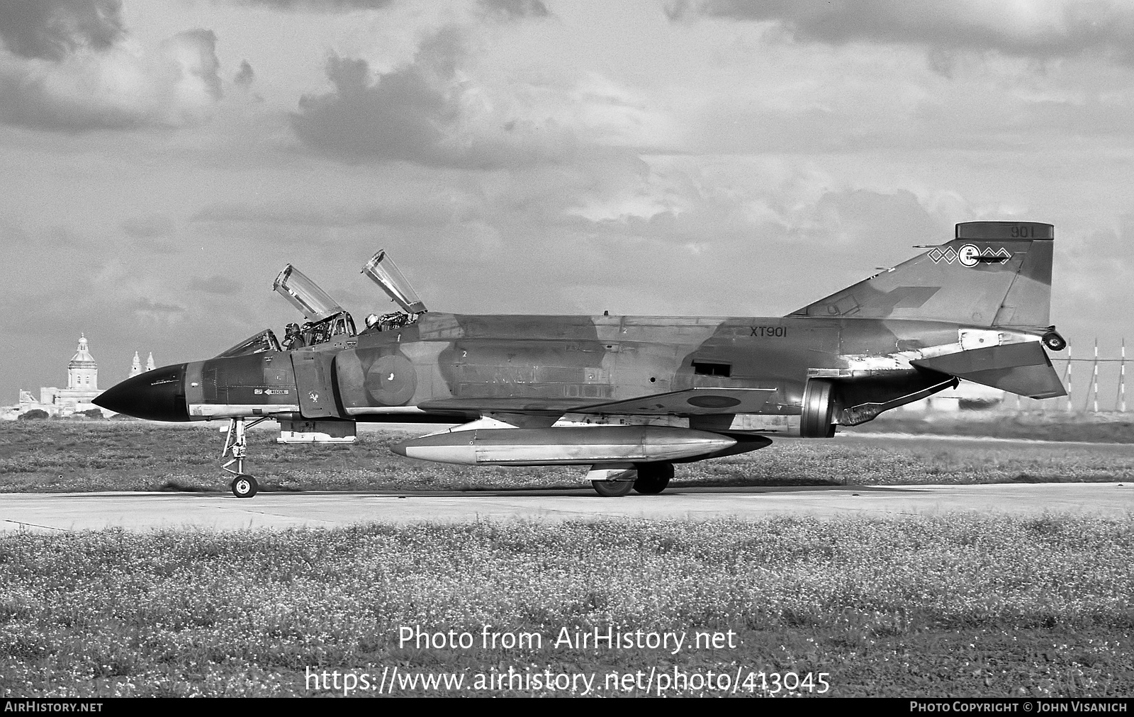 Aircraft Photo of XT901 | McDonnell Douglas F-4M Phantom FGR2 | UK - Air Force | AirHistory.net #413045