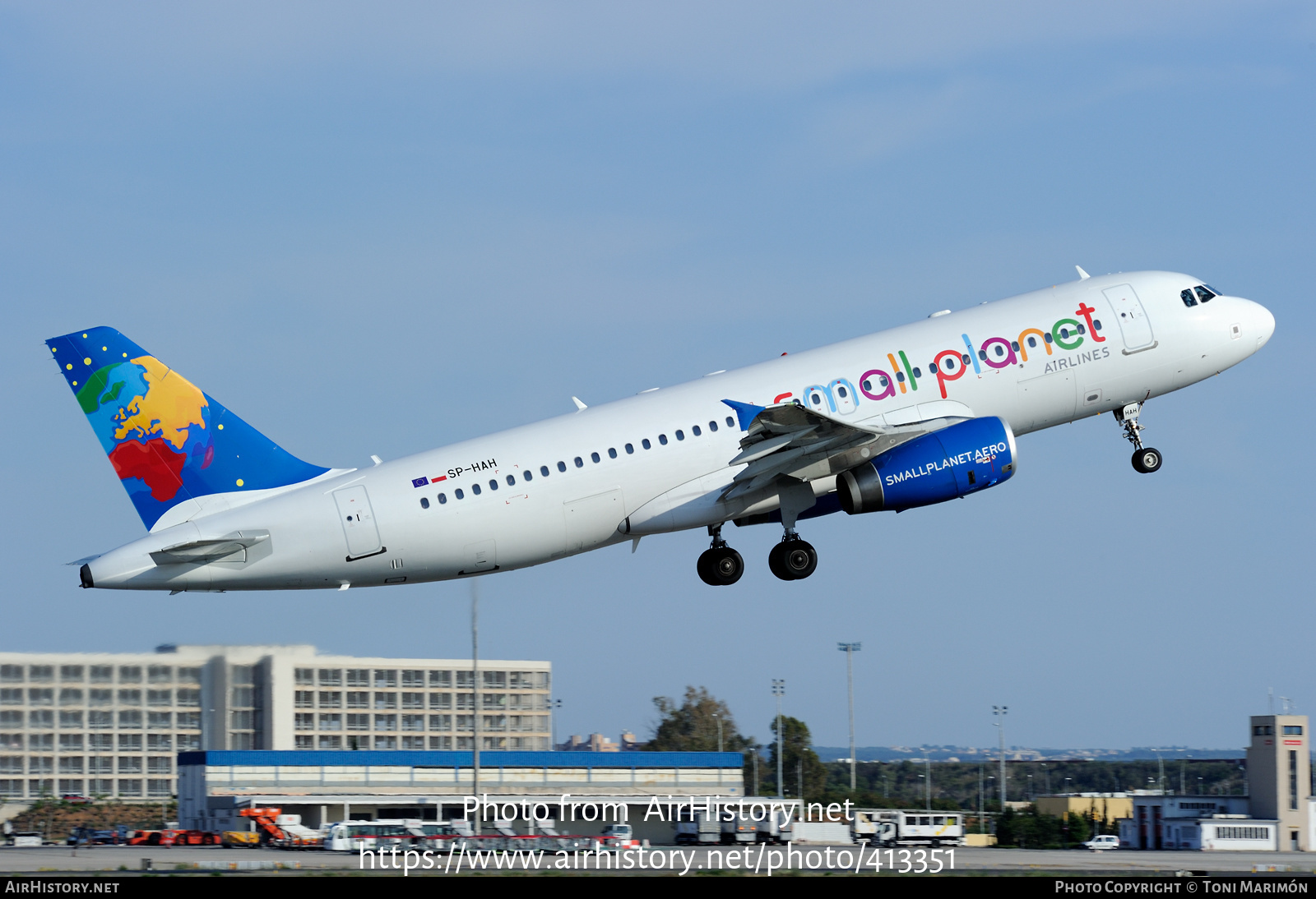 Aircraft Photo of SP-HAH | Airbus A320-233 | Small Planet Airlines | AirHistory.net #413351