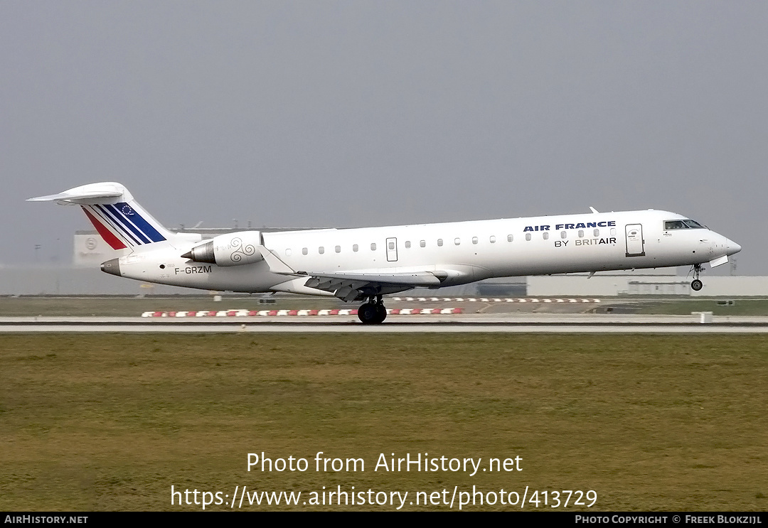 Aircraft Photo of F-GRZM | Bombardier CRJ-701 (CL-600-2C10) | Air France | AirHistory.net #413729