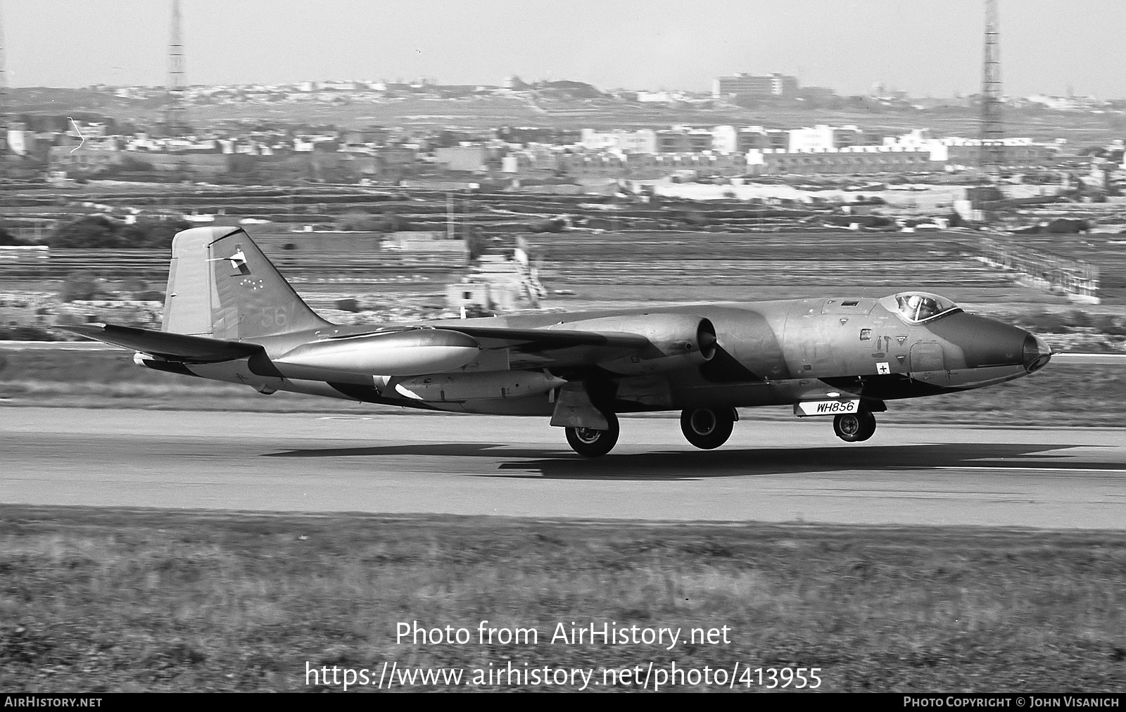 Aircraft Photo of WH856 | English Electric Canberra TT18 | UK - Air Force | AirHistory.net #413955