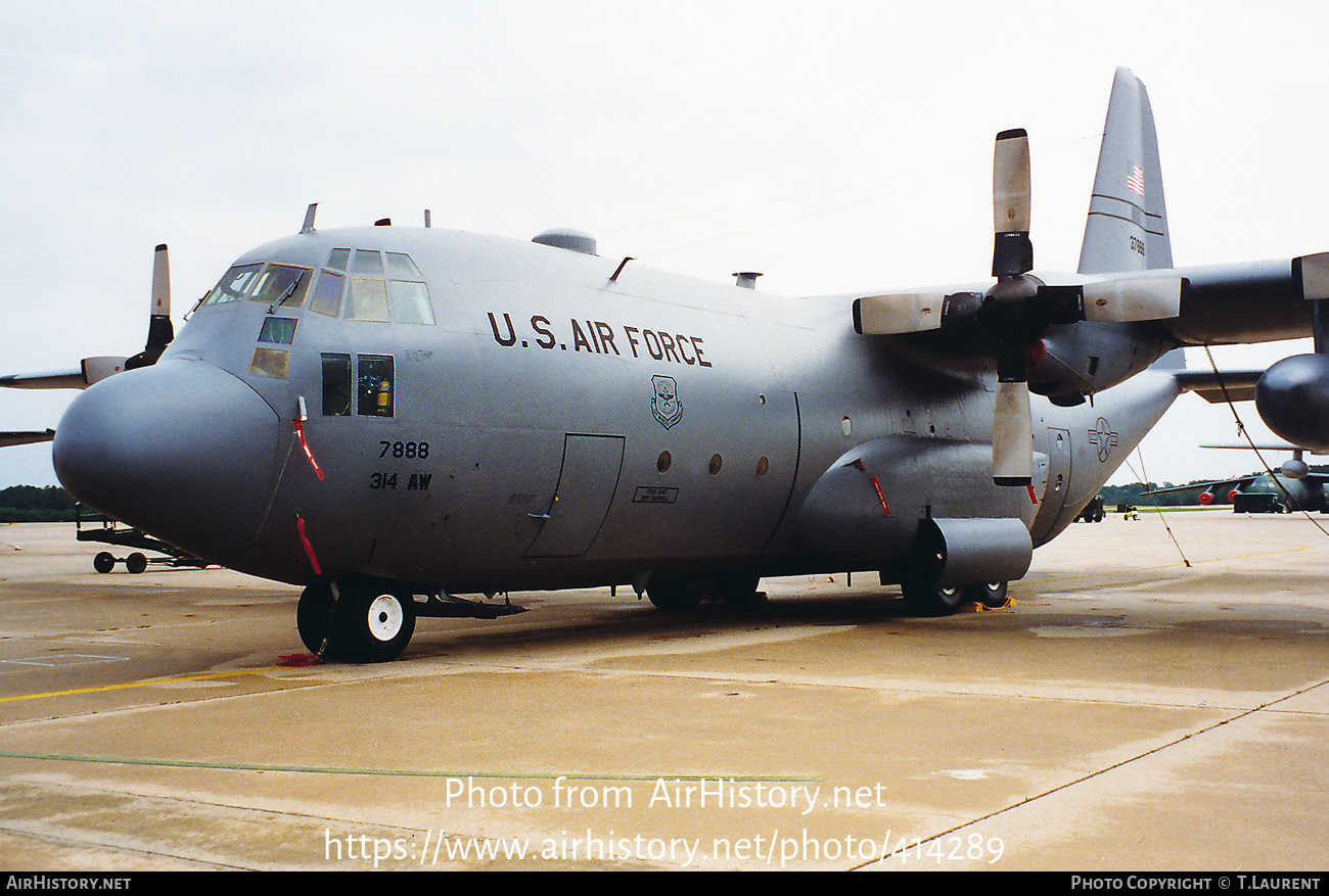 Aircraft Photo of 63-7888 / 37888 | Lockheed C-130E Hercules (L-382) | USA - Air Force | AirHistory.net #414289