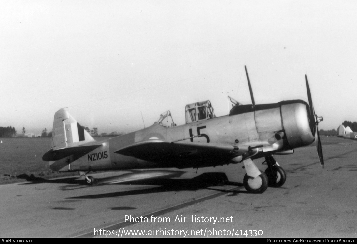 Aircraft Photo of NZ1015 | North American AT-6C Harvard IIA | New Zealand - Air Force | AirHistory.net #414330