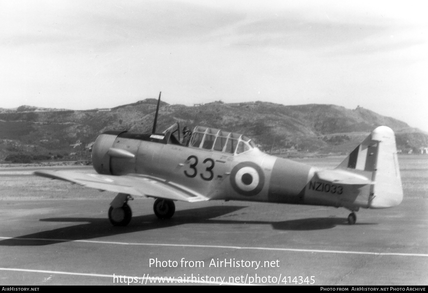 Aircraft Photo of NZ1033 | North American AT-6C Harvard IIA | New Zealand - Air Force | AirHistory.net #414345