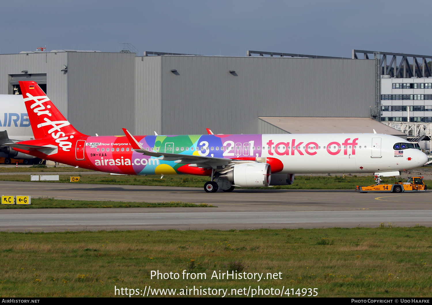 Aircraft Photo of D-AYAT / 9M-VAA | Airbus A321-251NX | AirAsia | AirHistory.net #414935