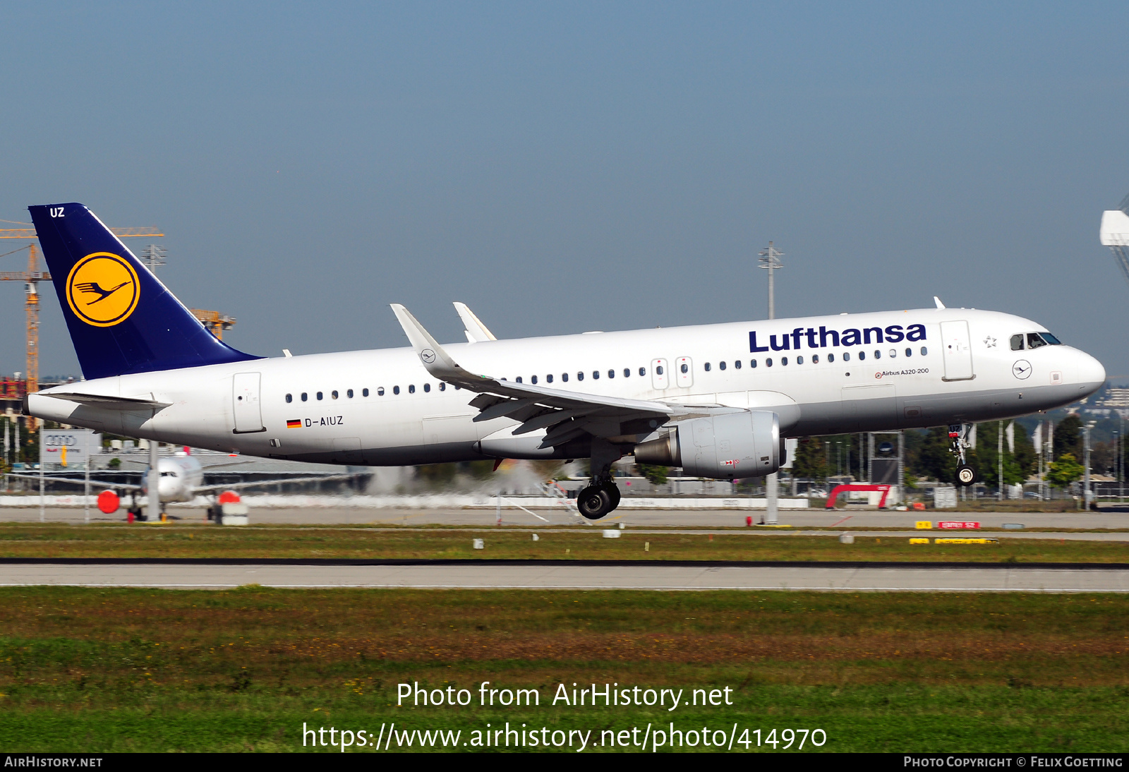 Aircraft Photo of D-AIUZ | Airbus A320-214 | Lufthansa | AirHistory.net #414970