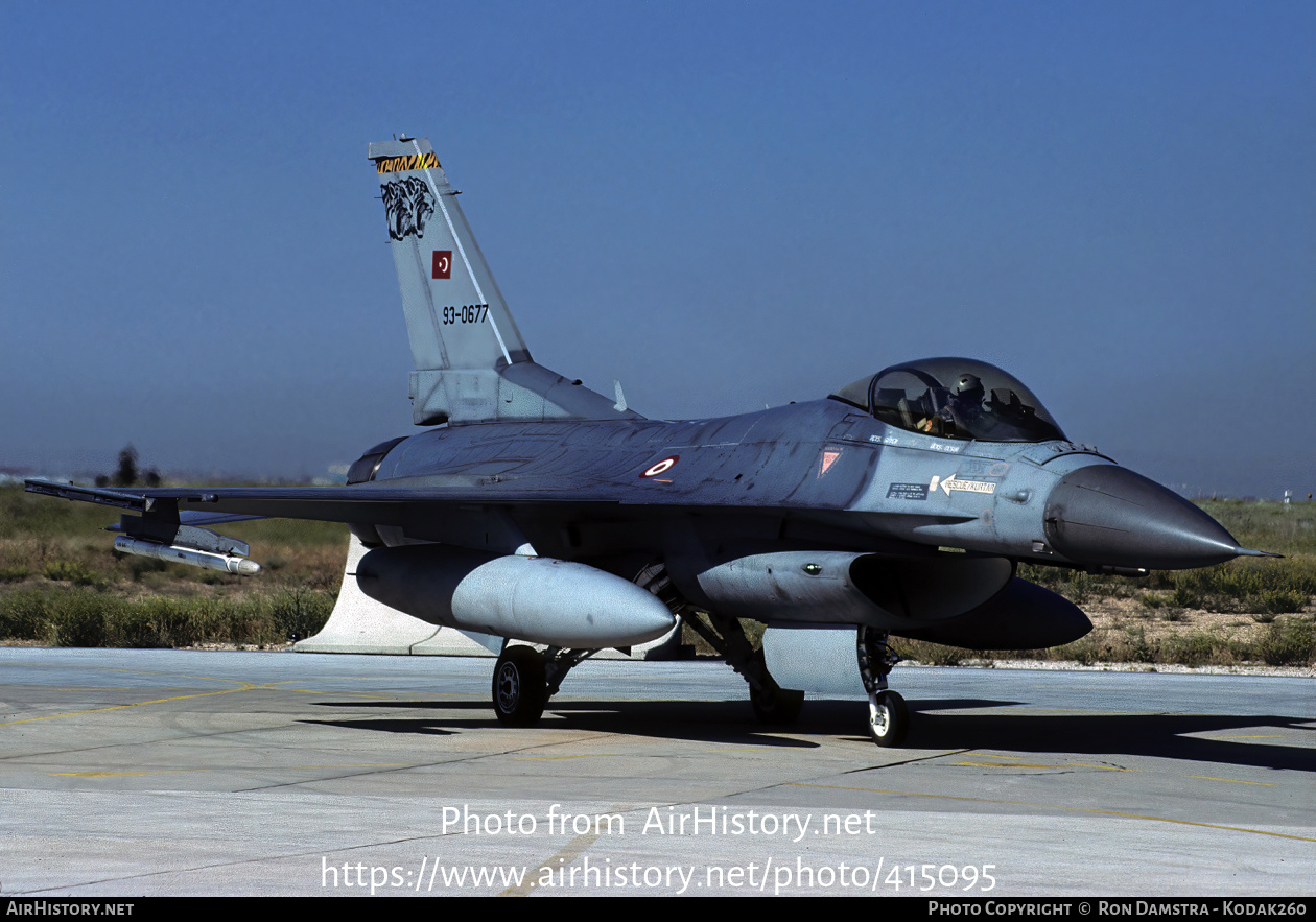 Aircraft Photo of 93-0677 | Lockheed Martin F-16CJ Fighting Falcon | Turkey - Air Force | AirHistory.net #415095