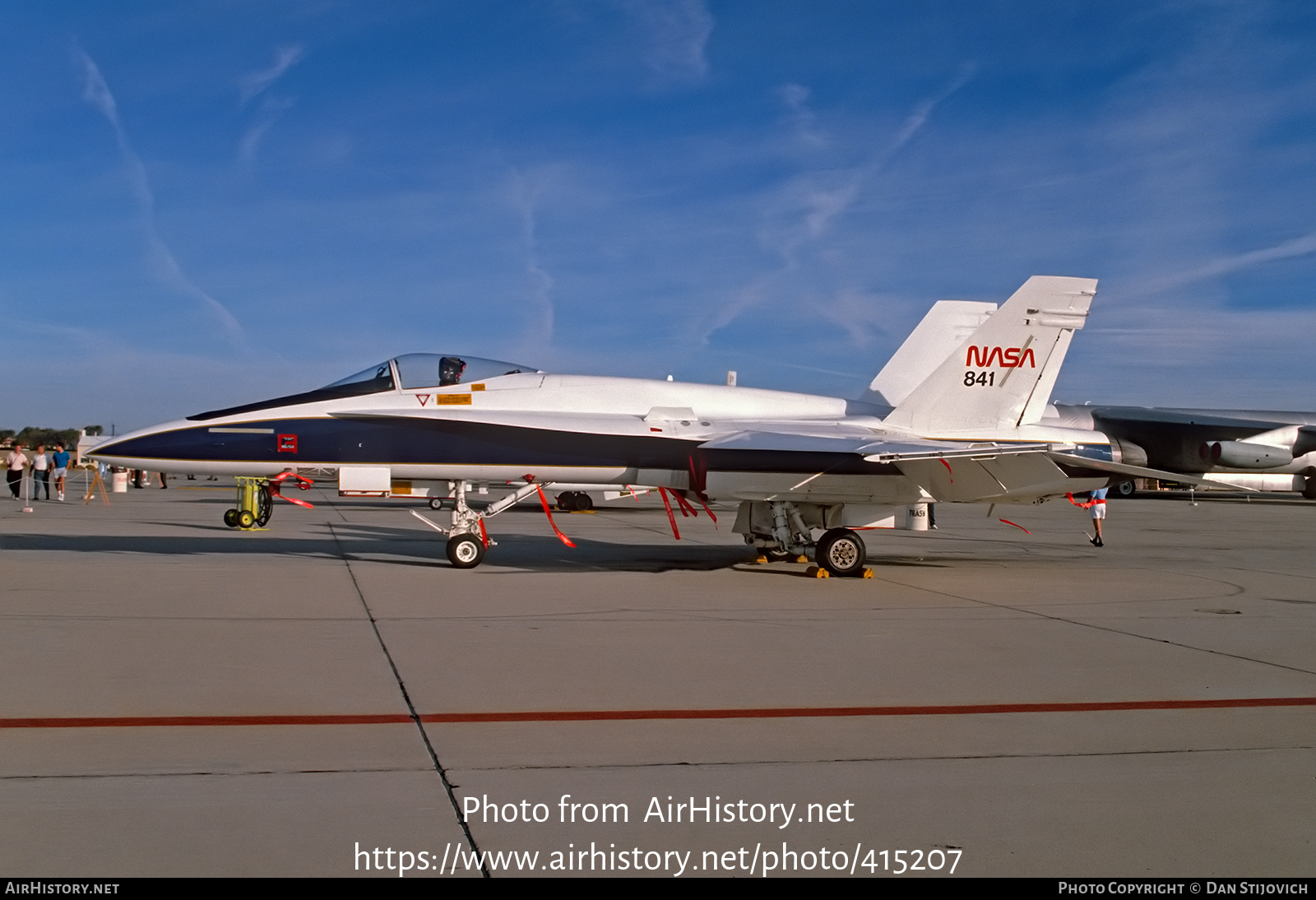 Aircraft Photo of 161216 / NASA 841 | McDonnell Douglas F/A-18A Hornet | NASA - National Aeronautics and Space Administration | AirHistory.net #415207