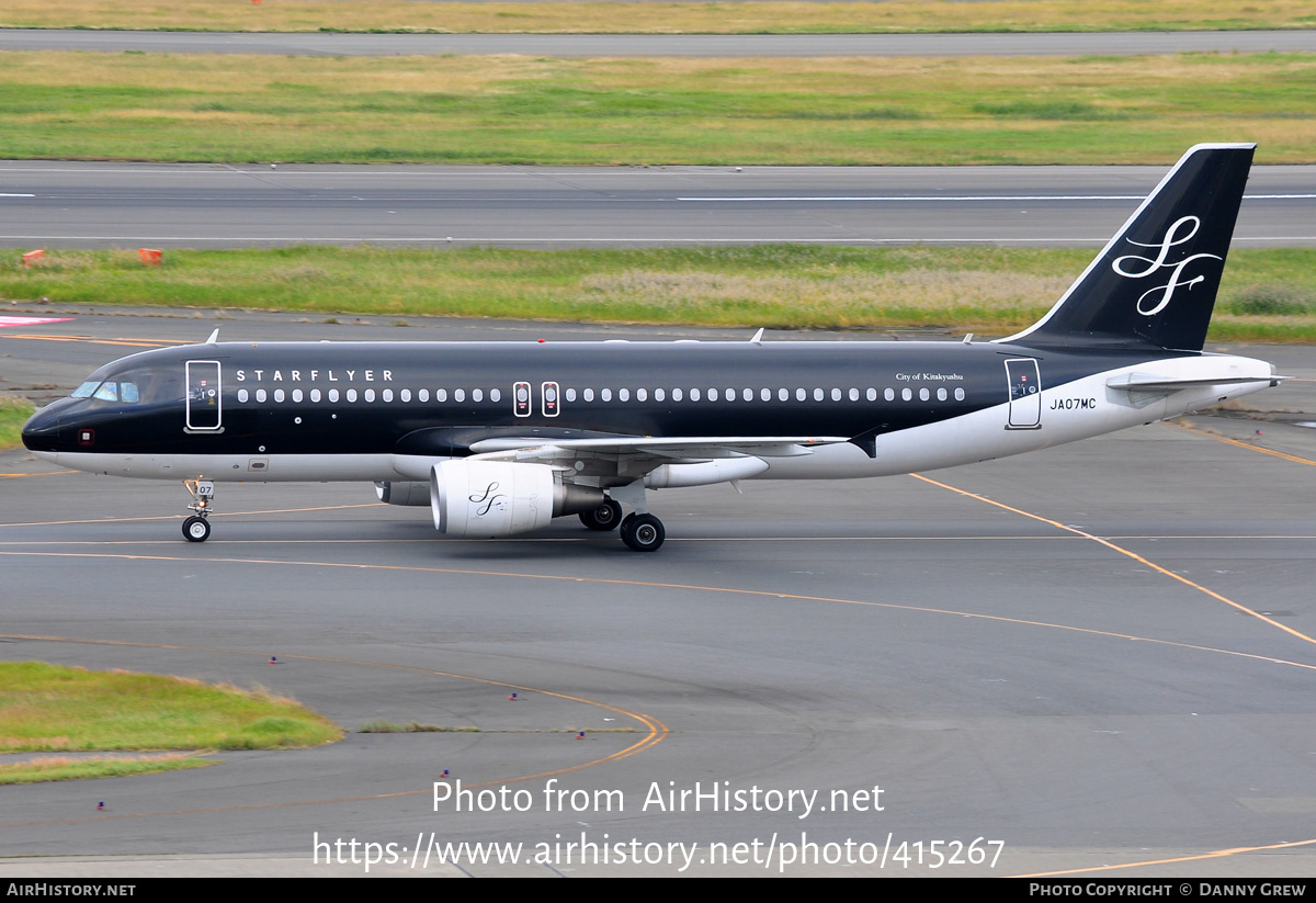 Aircraft Photo of JA07MC | Airbus A320-214 | StarFlyer | AirHistory.net #415267