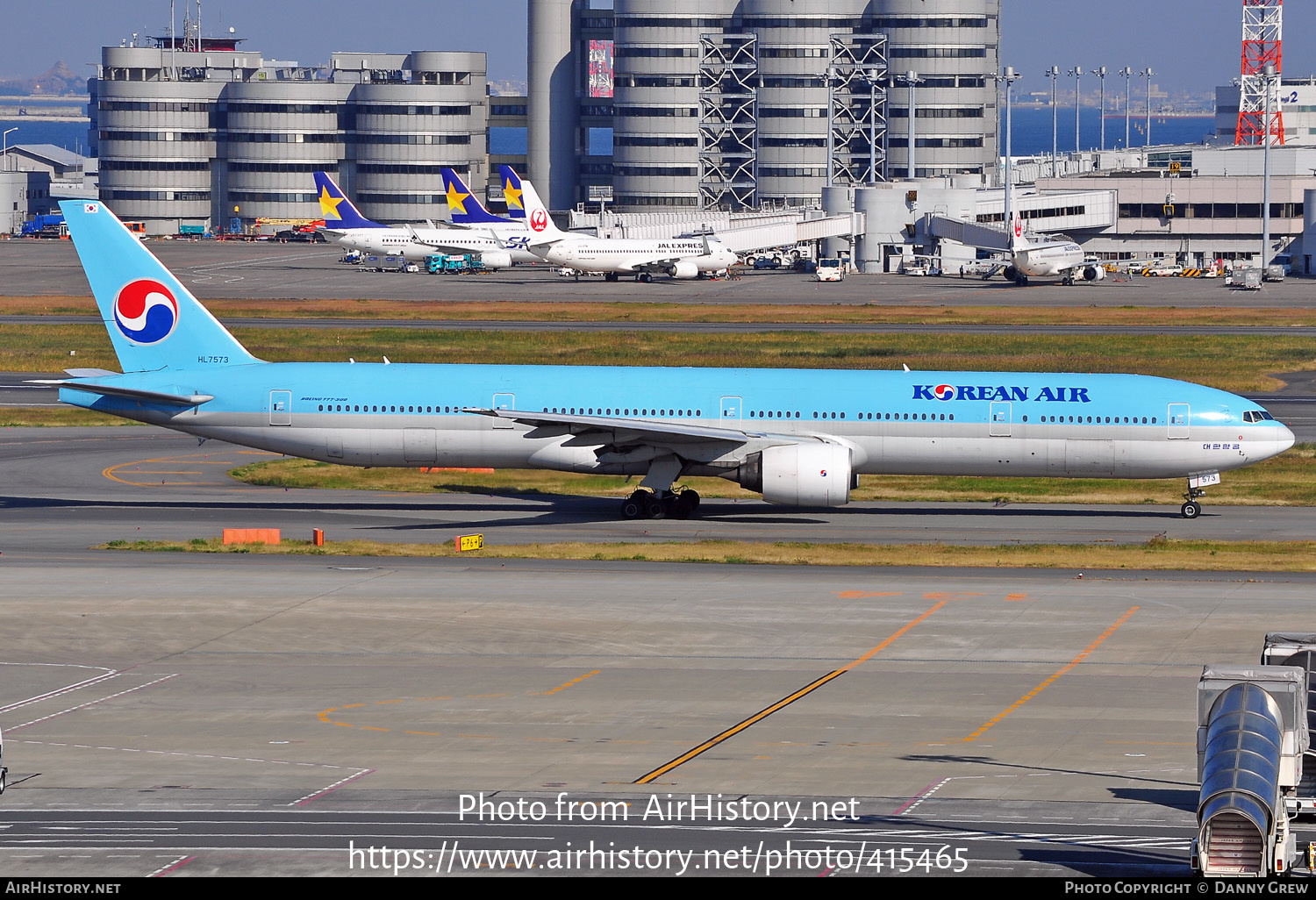 Aircraft Photo of HL7573 | Boeing 777-3B5 | Korean Air | AirHistory.net #415465