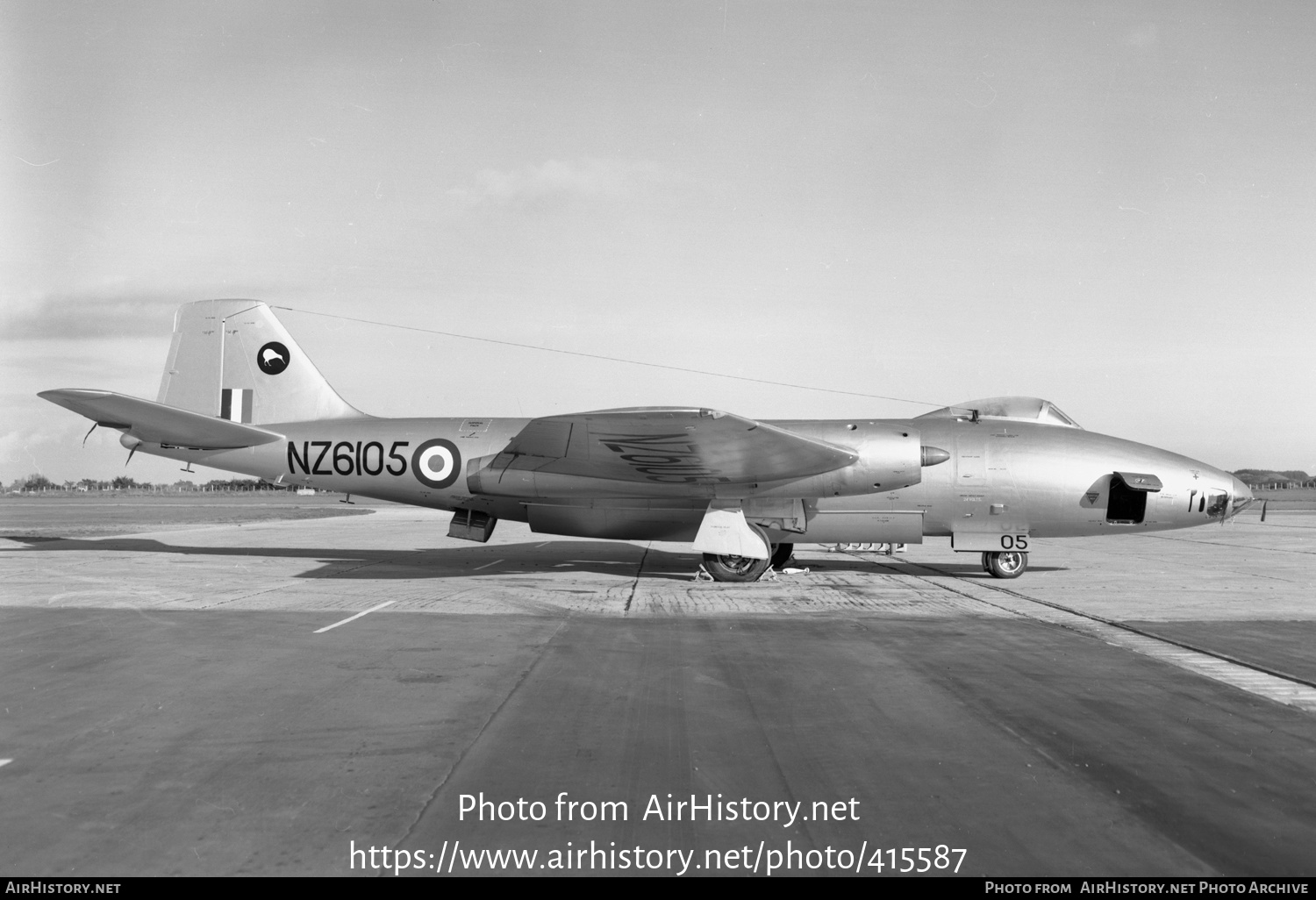 aircraft-photo-of-nz6105-english-electric-canberra-b-i-mk12-new