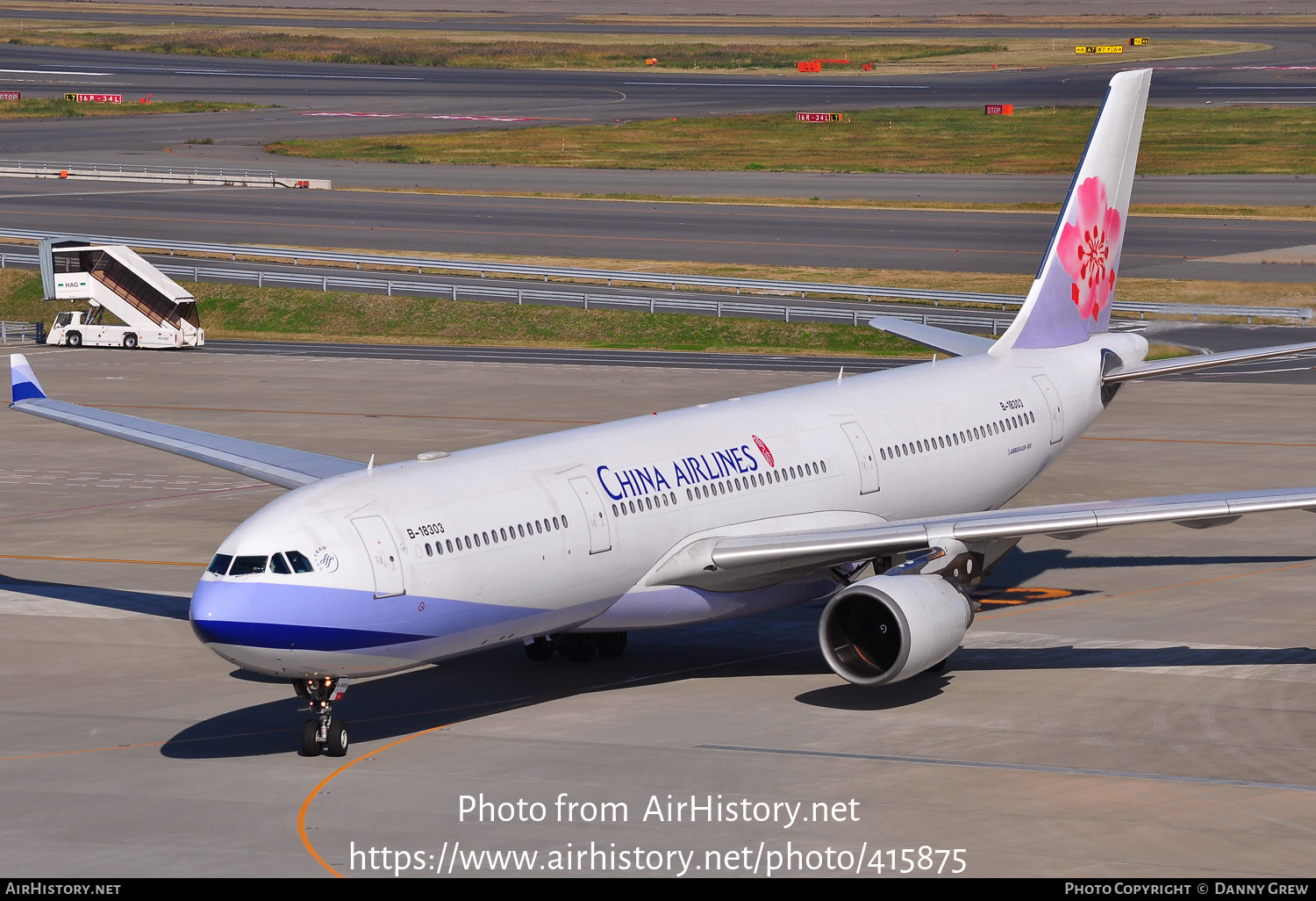 Aircraft Photo of B-18303 | Airbus A330-302E | China Airlines | AirHistory.net #415875