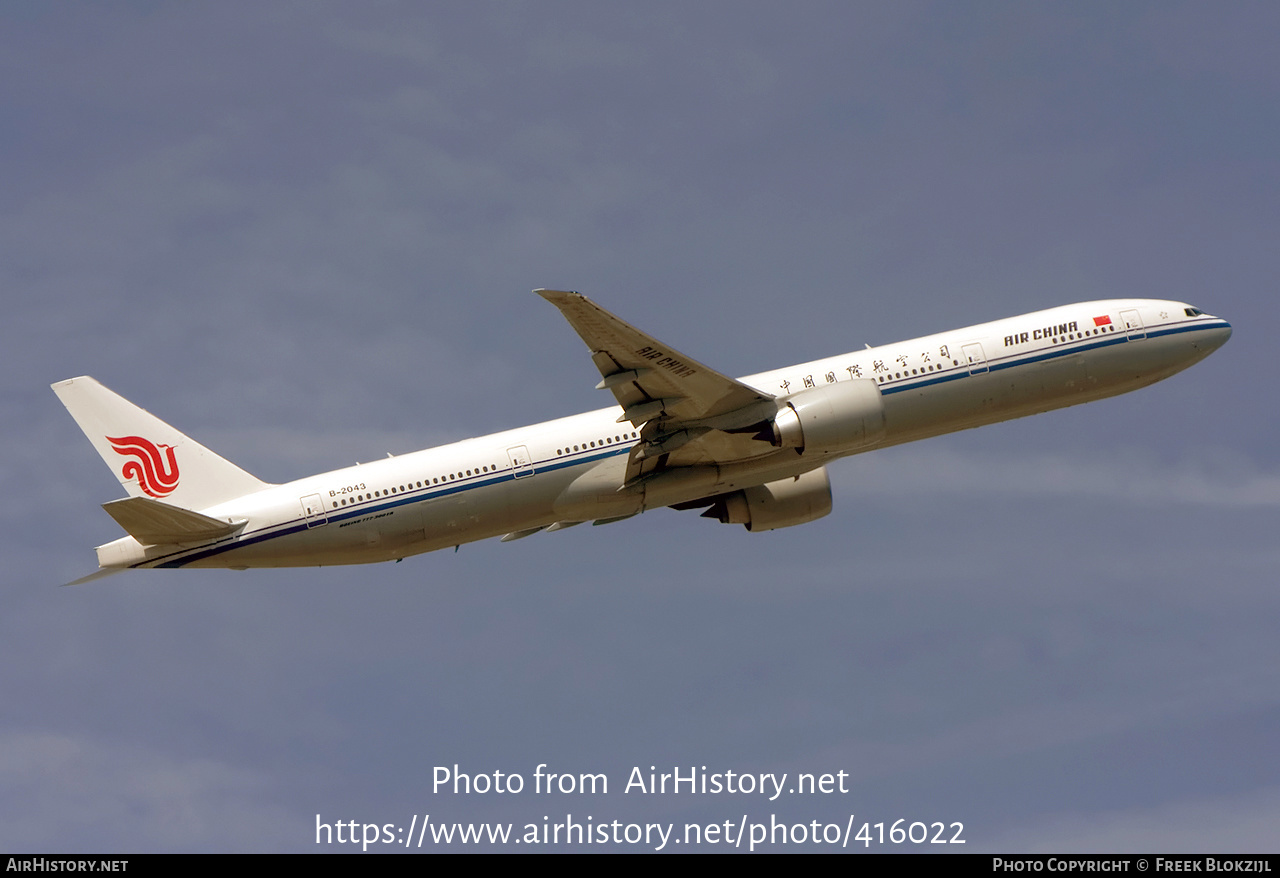 Aircraft Photo of B-2043 | Boeing 777-39L/ER | Air China | AirHistory.net #416022