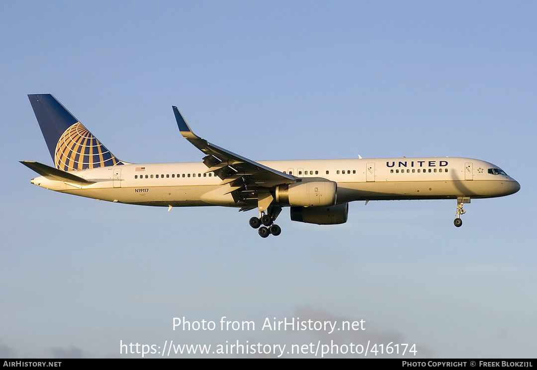 Aircraft Photo of N19117 | Boeing 757-224 | United Airlines | AirHistory.net #416174