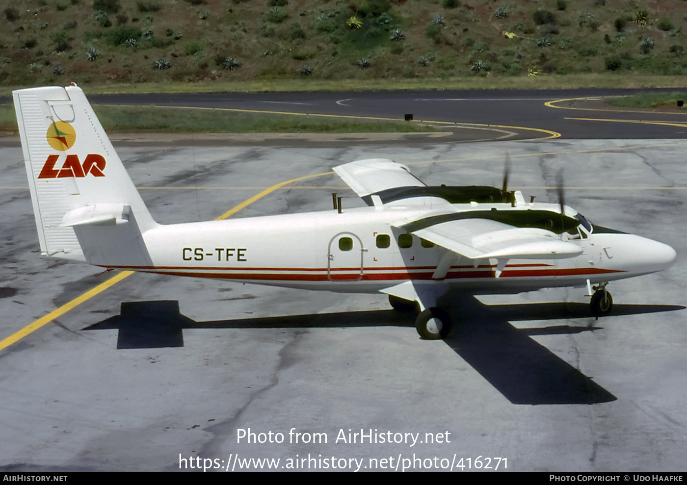 Aircraft Photo of CS-TFE | De Havilland Canada DHC-6-300 Twin Otter | LAR - Linhas Aereas Regionais | AirHistory.net #416271