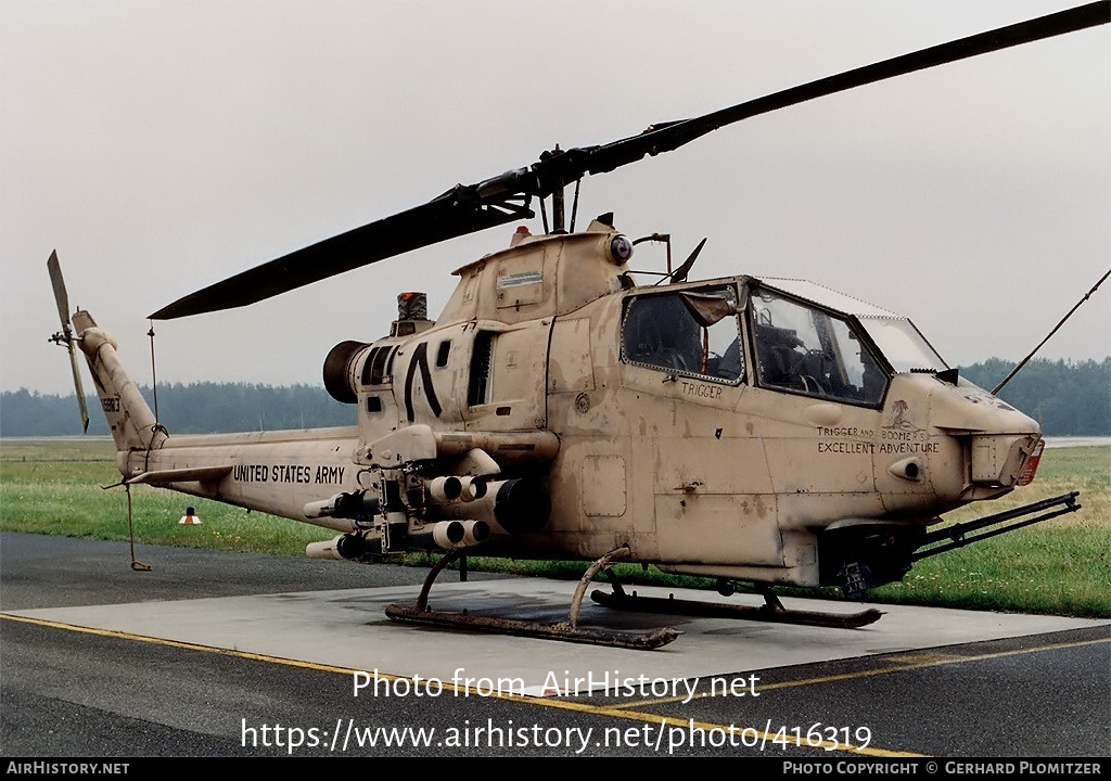 Aircraft Photo of 67-15683 / 15683 | Bell AH-1F Cobra (209) | USA - Army | AirHistory.net #416319