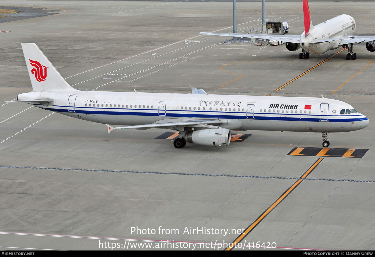 Aircraft Photo of B-6919 | Airbus A320-232 | Air China | AirHistory.net #416420