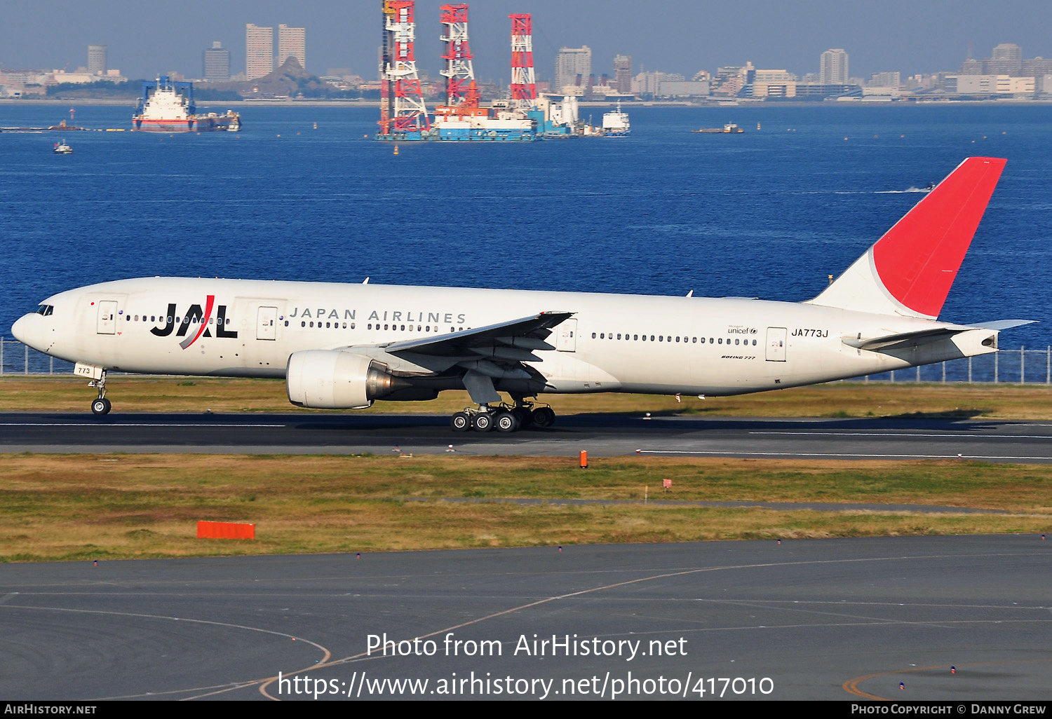 Aircraft Photo of JA773J | Boeing 777-246 | Japan Airlines - JAL | AirHistory.net #417010