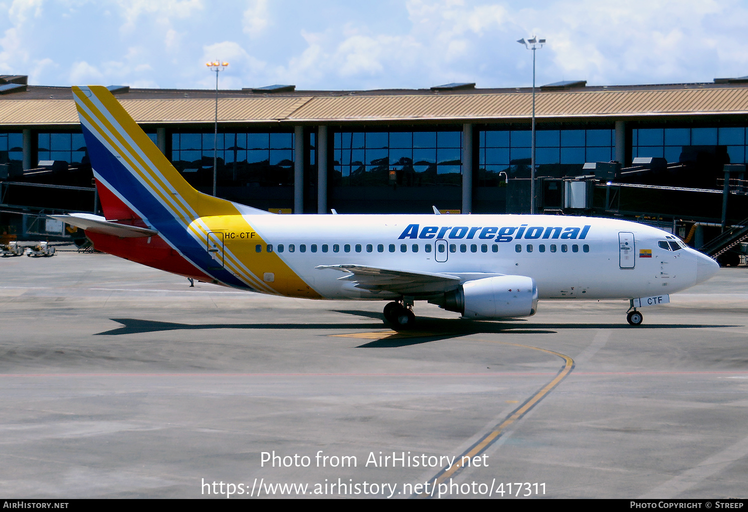 Aircraft Photo of HC-CTF | Boeing 737-5Y0 | Aeroregional | AirHistory.net #417311