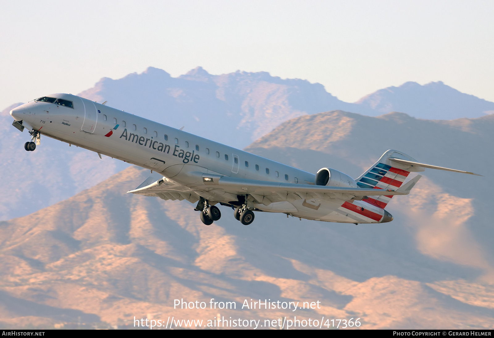 Aircraft Photo of N715SK | Bombardier CRJ-700 (CL-600-2C10) | American Eagle | AirHistory.net #417366