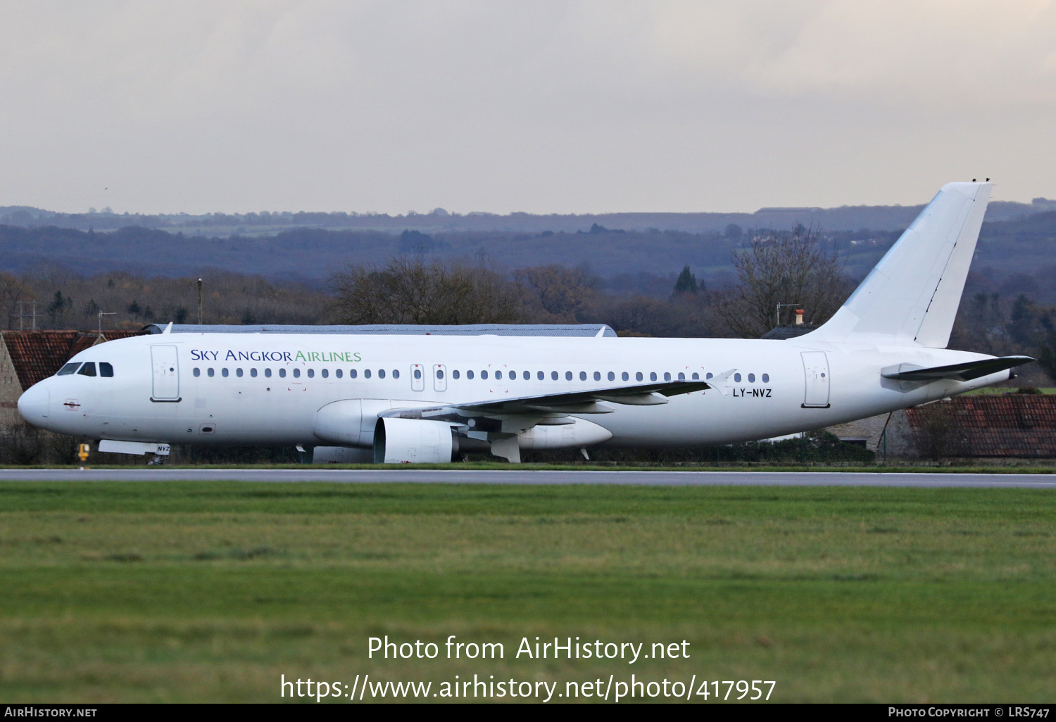 Aircraft Photo of LY-NVZ | Airbus A320-214 | Sky Angkor Airlines | AirHistory.net #417957