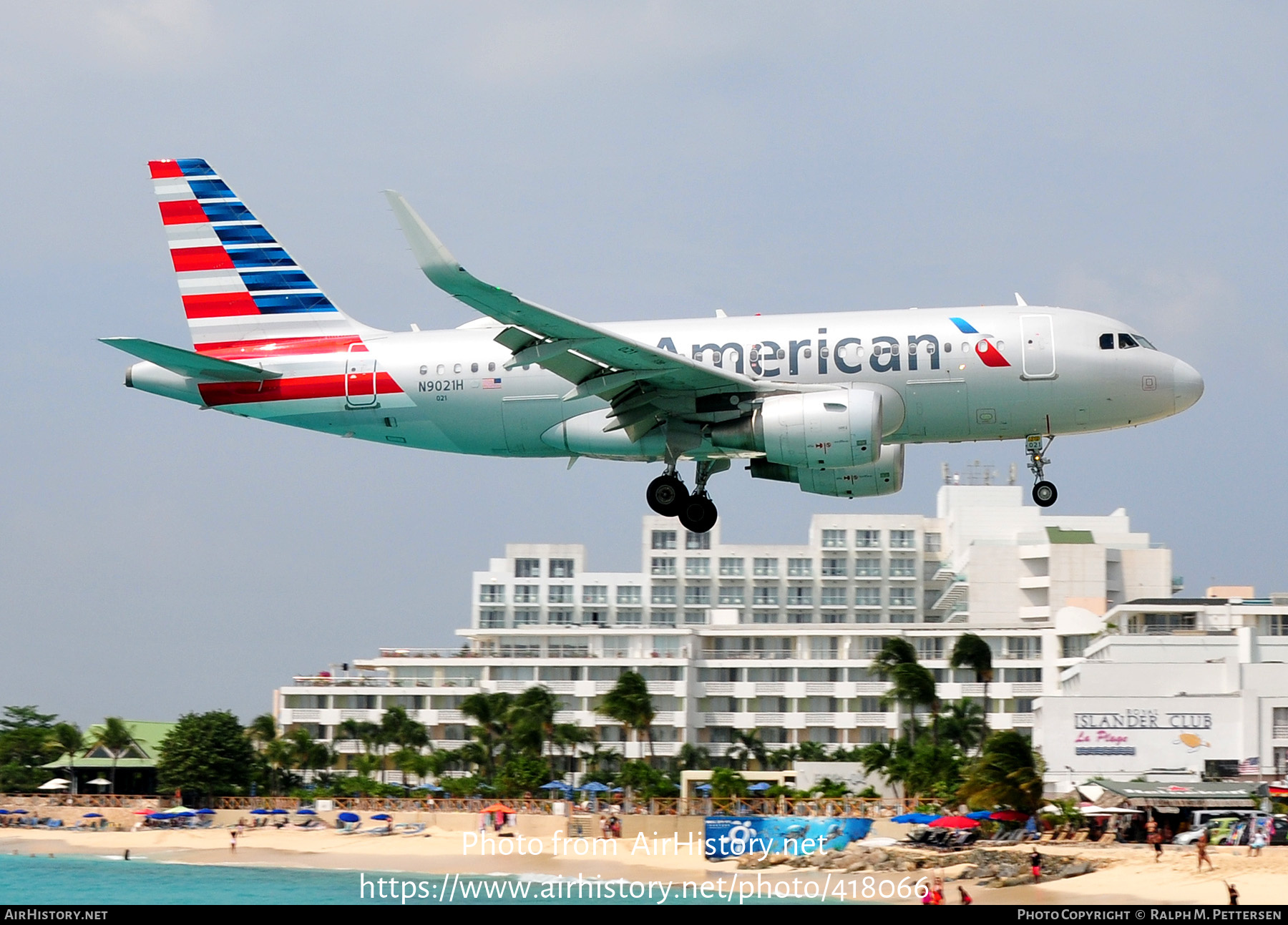 Aircraft Photo of N9021H | Airbus A319-115 | American Airlines | AirHistory.net #418066