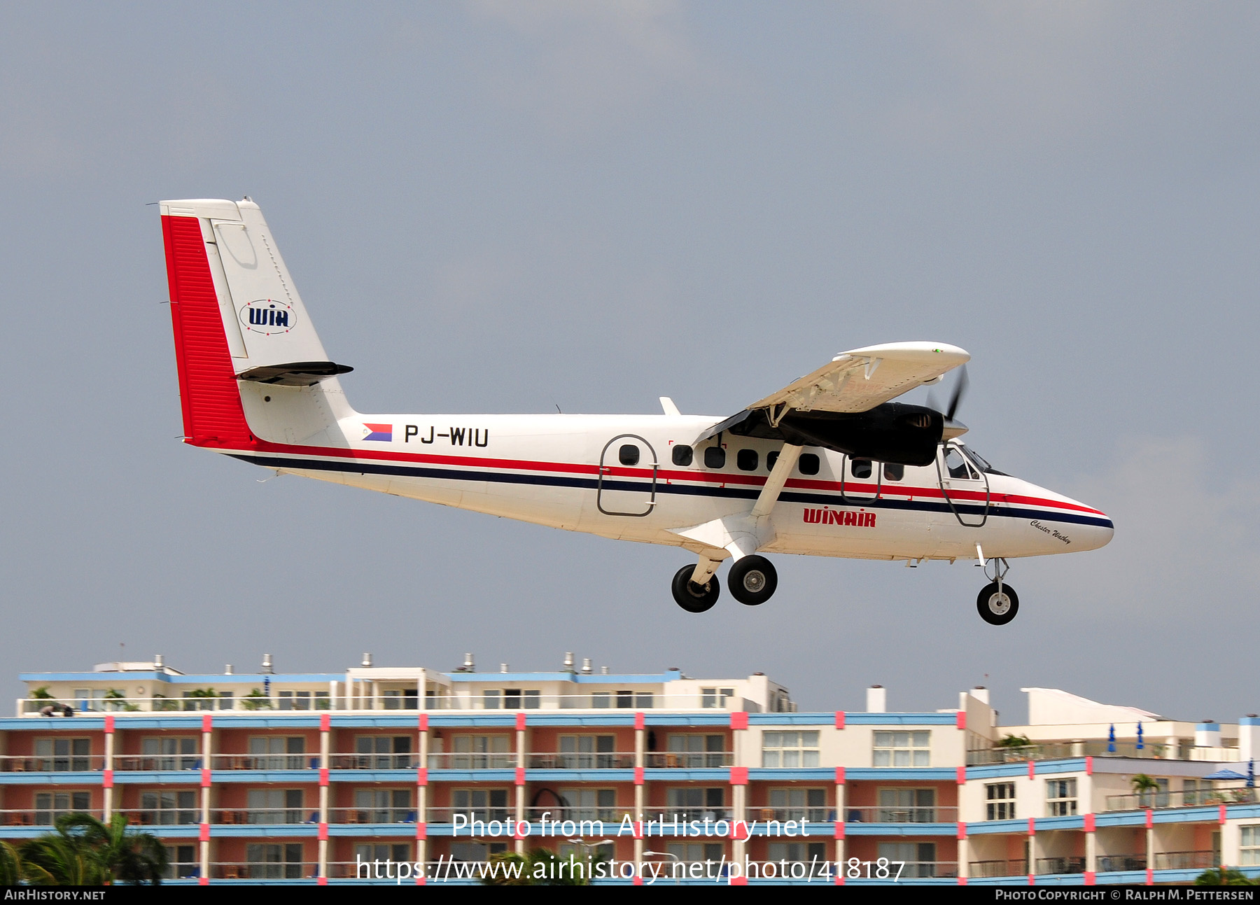 Aircraft Photo of PJ-WIU | De Havilland Canada DHC-6-300 Twin Otter | Winair - Windward Islands Airways | AirHistory.net #418187