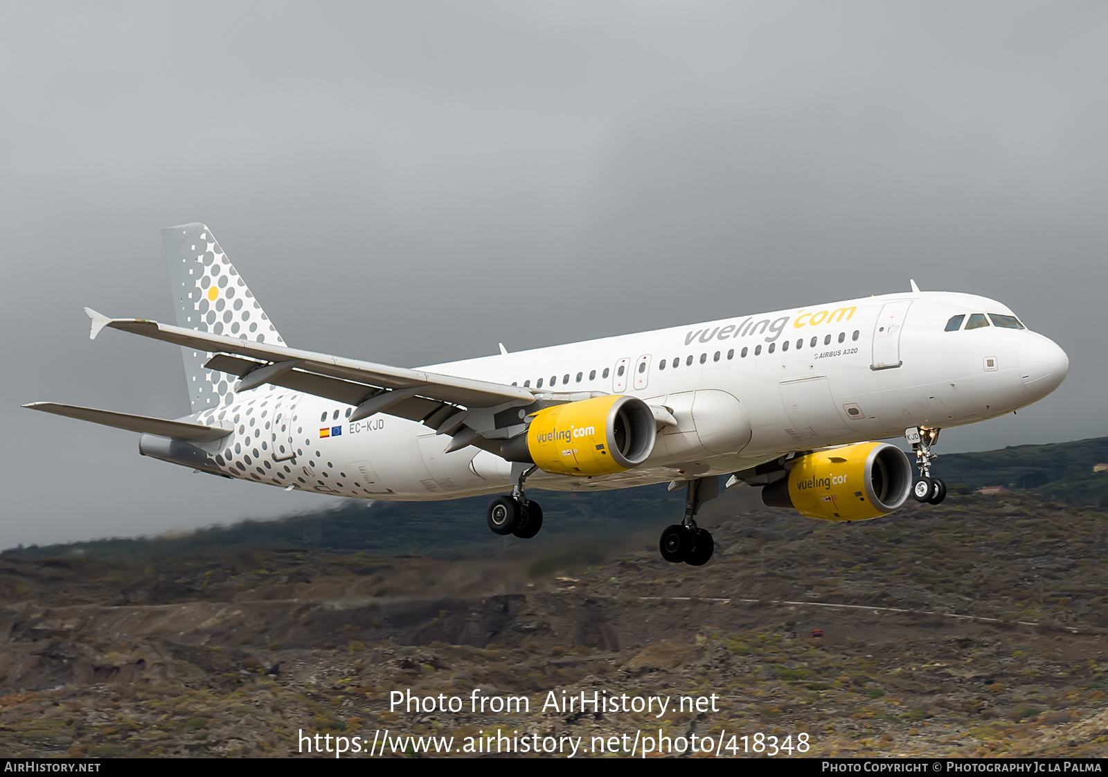 Aircraft Photo of EC-KJD | Airbus A320-216 | Vueling Airlines | AirHistory.net #418348