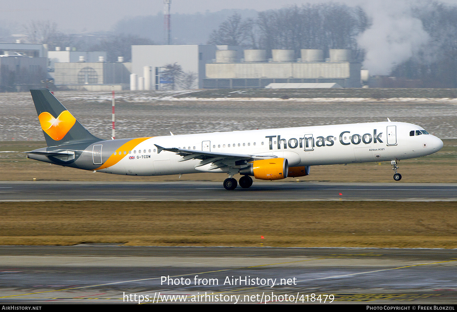 Aircraft Photo of G-TCDW | Airbus A321-211 | Thomas Cook Airlines | AirHistory.net #418479