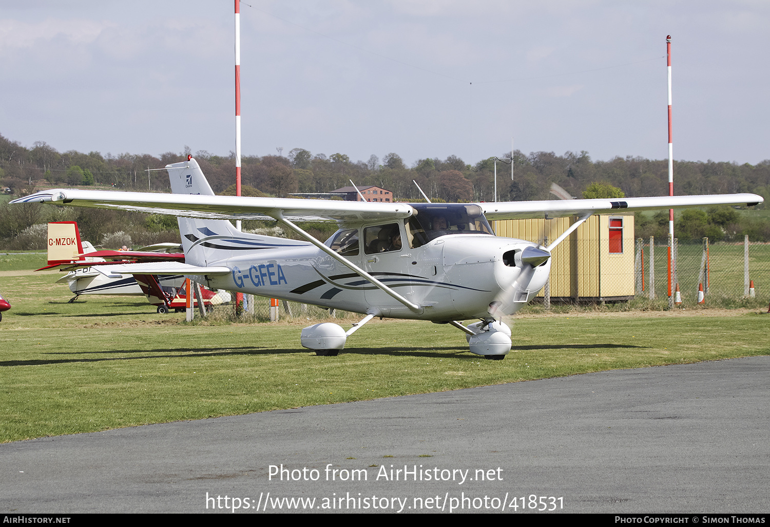 Aircraft Photo of G-GFEA | Cessna 172S Skyhawk | AirHistory.net #418531