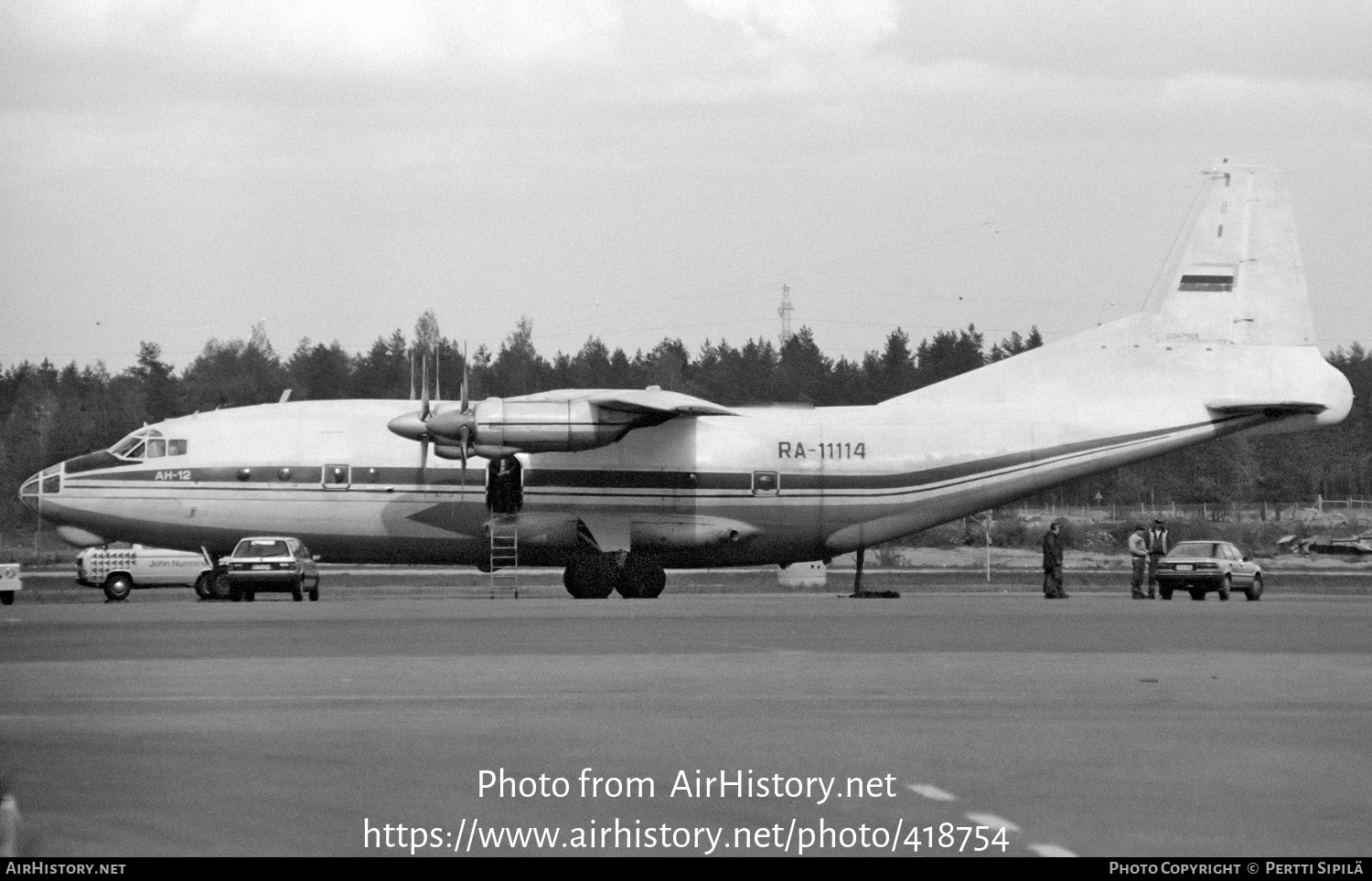 Aircraft Photo of RA-11114 | Antonov An-12B | AirHistory.net #418754