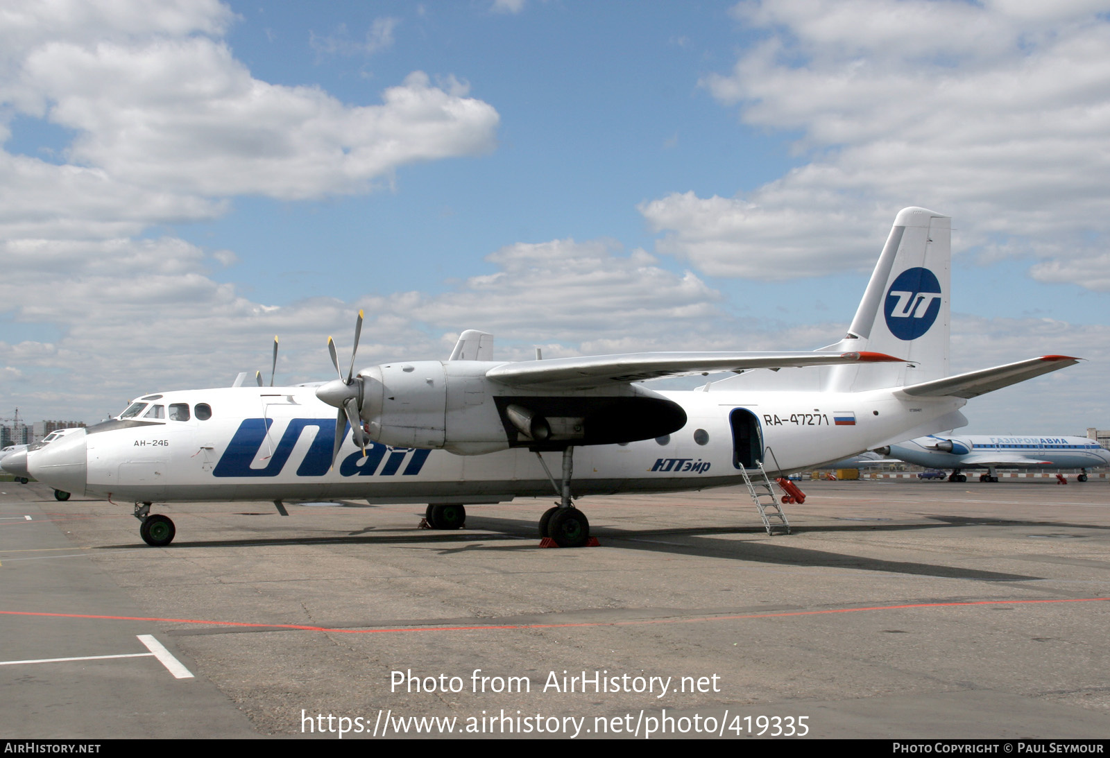 Aircraft Photo of RA-47271 | Antonov An-24B | UTair | AirHistory.net #419335