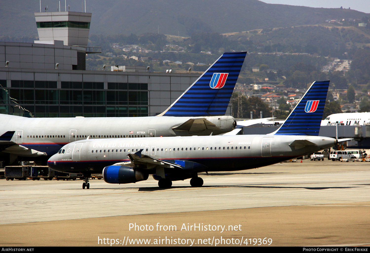 Aircraft Photo of N404UA | Airbus A320-232 | United Airlines | AirHistory.net #419369