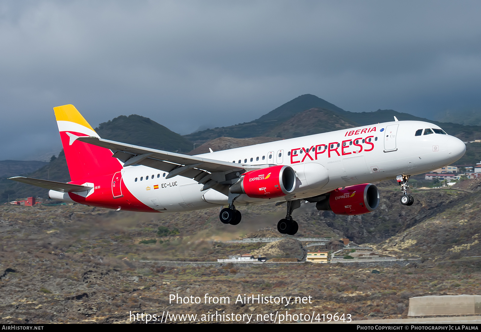 Aircraft Photo of EC-LUC | Airbus A320-214 | Iberia Express | AirHistory.net #419643