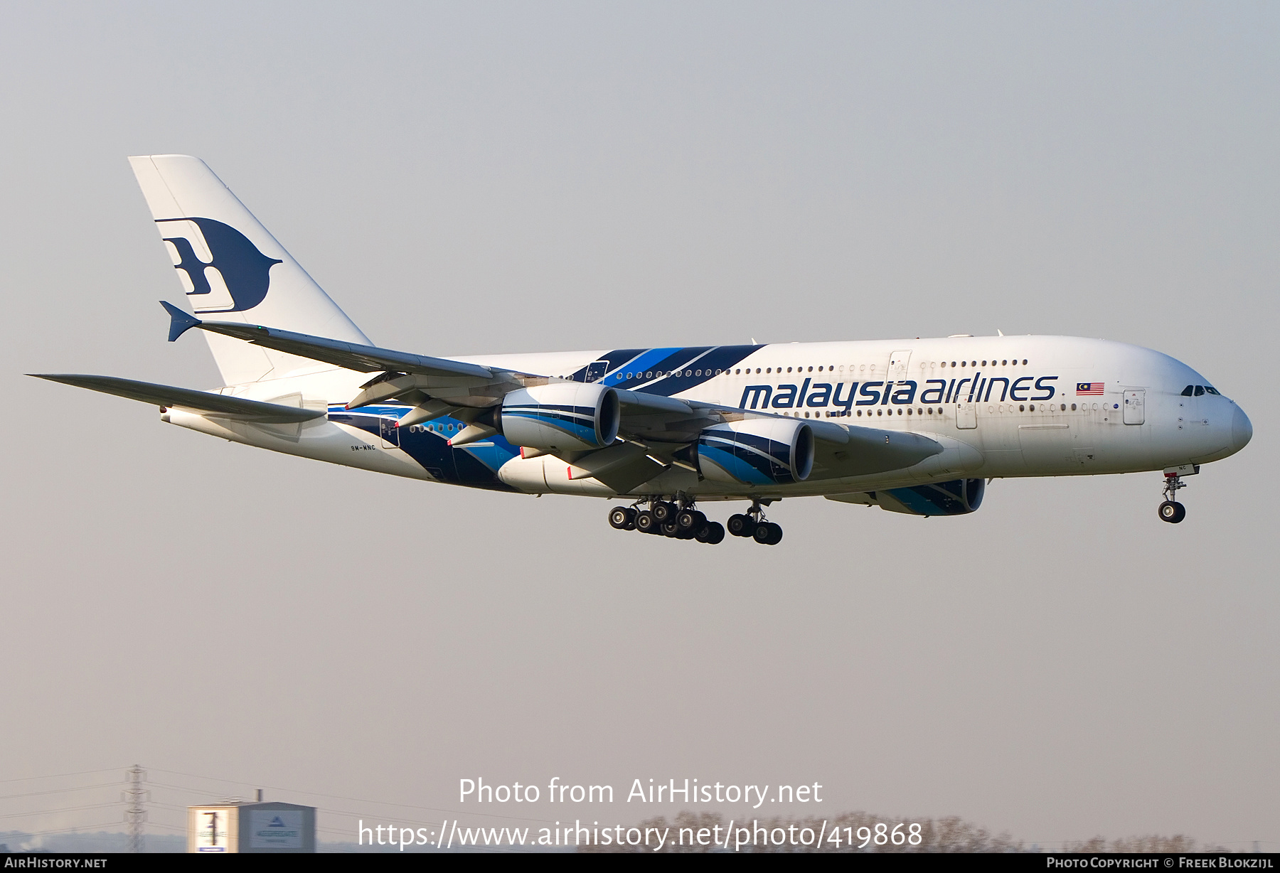 Aircraft Photo of 9M-MNC | Airbus A380-841 | Malaysia Airlines | AirHistory.net #419868