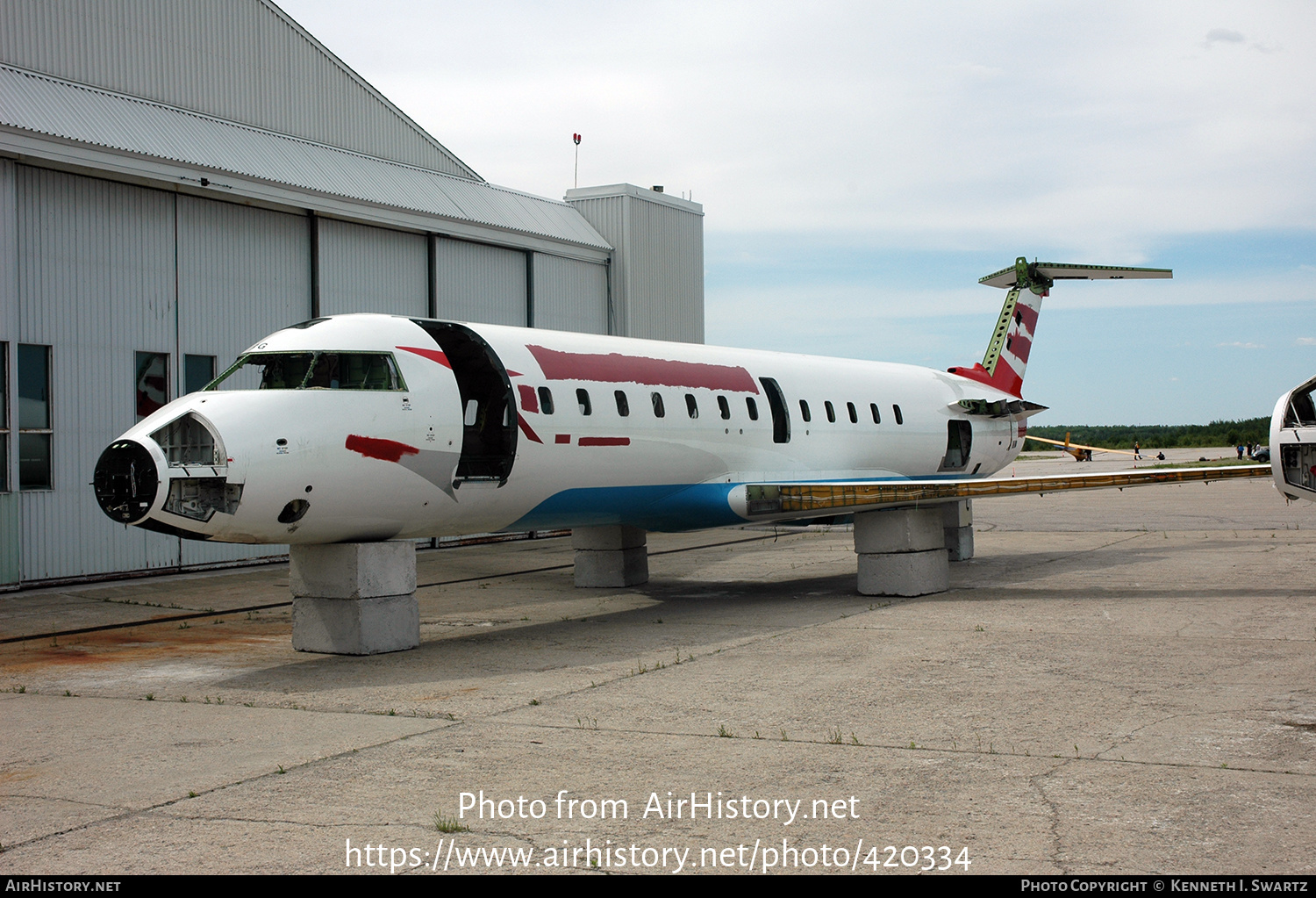 Aircraft Photo of OE-LRG | Bombardier CRJ-100 (CL-600-2B19) | Austrian Arrows | AirHistory.net #420334