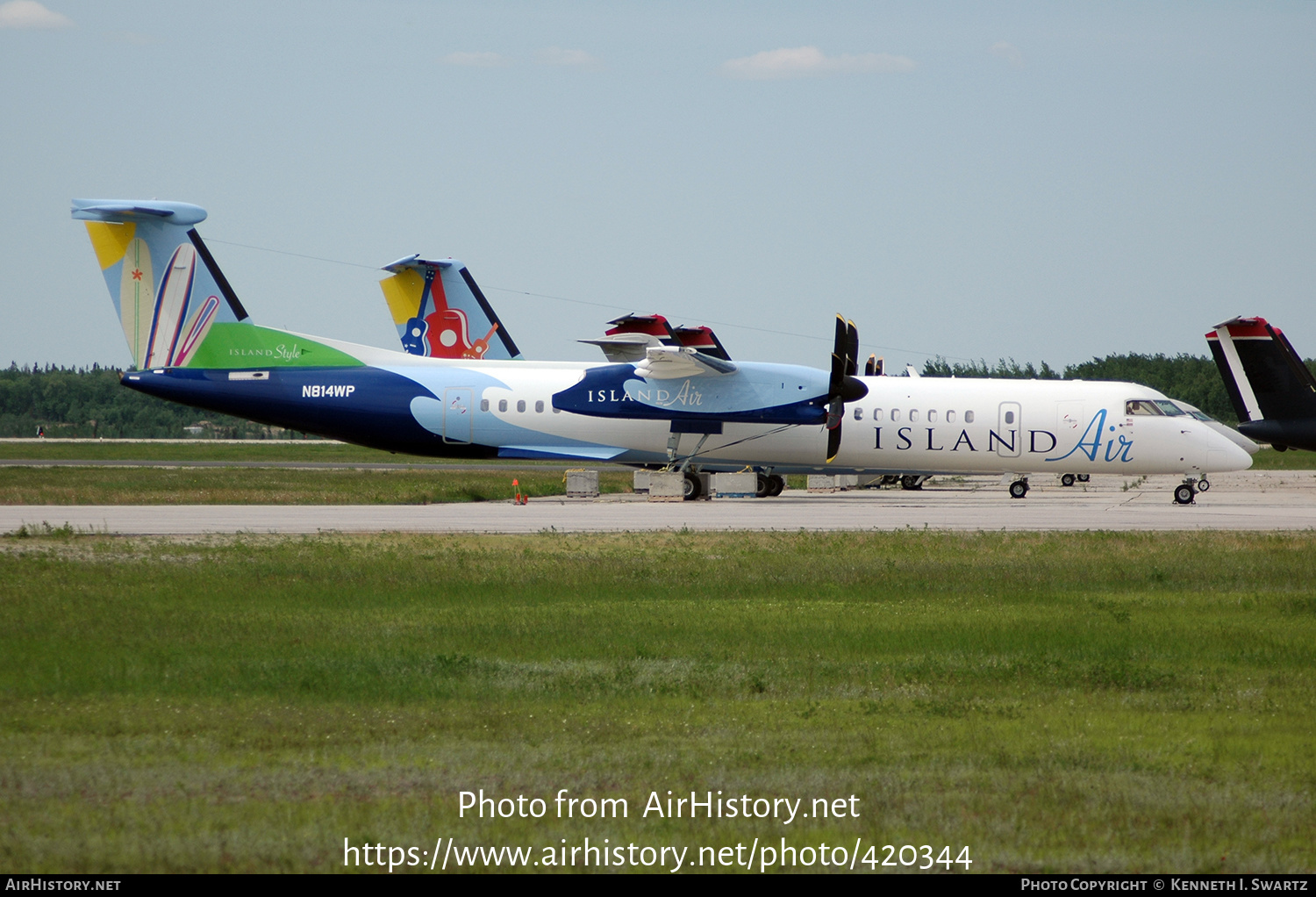 Aircraft Photo of N814WP | Bombardier DHC-8-402 Dash 8 | Island Air | AirHistory.net #420344