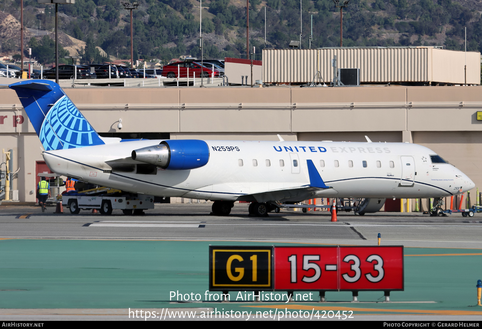 Aircraft Photo of N259PS | Bombardier CRJ-200ER (CL-600-2B19) | United Express | AirHistory.net #420452