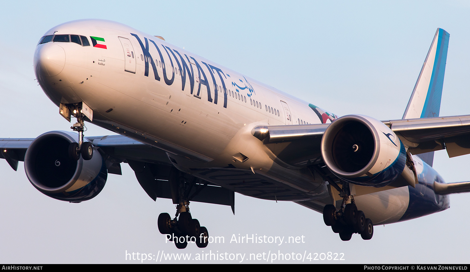 Aircraft Photo of 9K-AOF | Boeing 777-300/ER | Kuwait Airways | AirHistory.net #420822