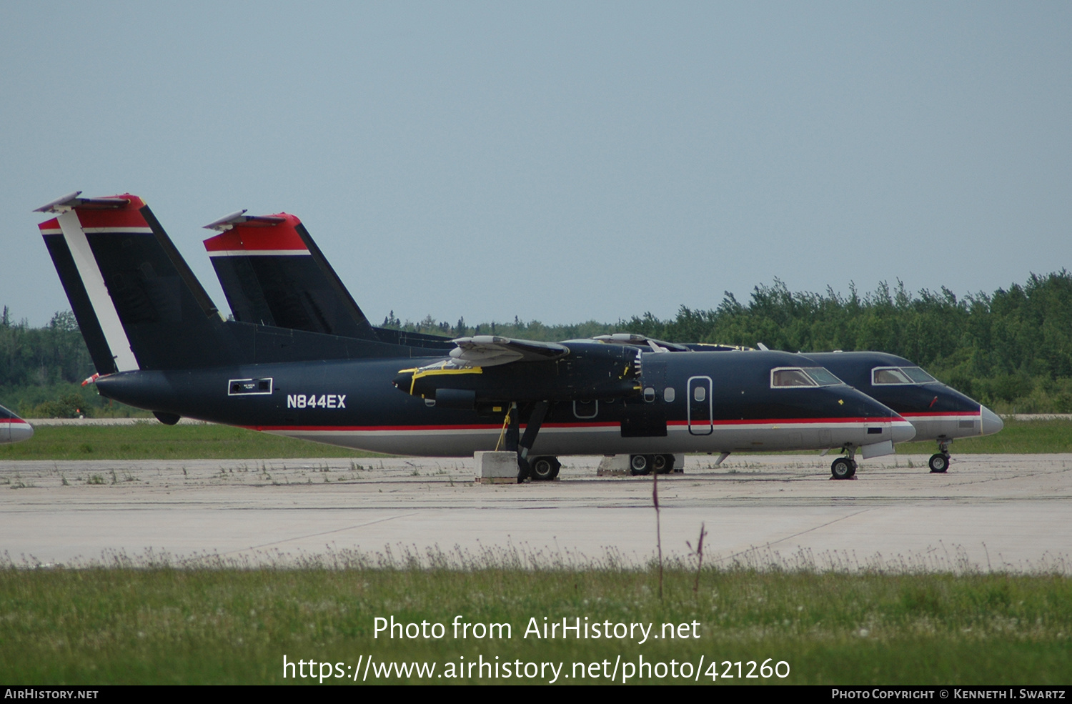 Aircraft Photo of N844EX | De Havilland Canada DHC-8-102 Dash 8 | AirHistory.net #421260